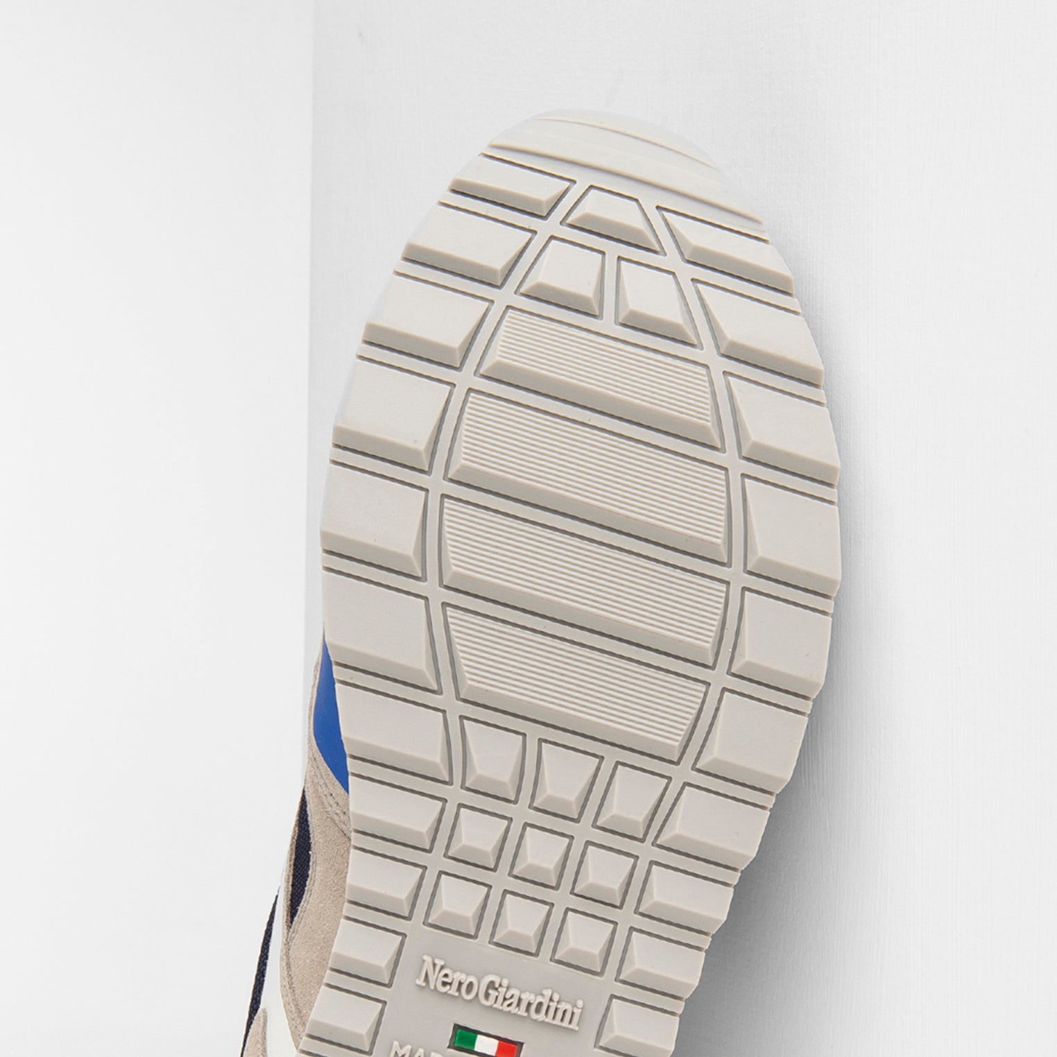 Sneakers Uomo in Camoscio, Tela e Materiale Tecnico