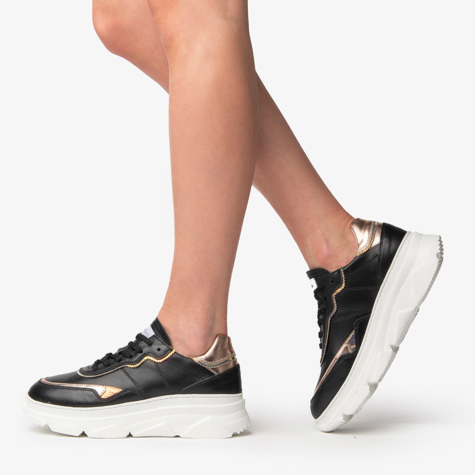 Sneakers Donna in Pelle e Materiale Tecnico
