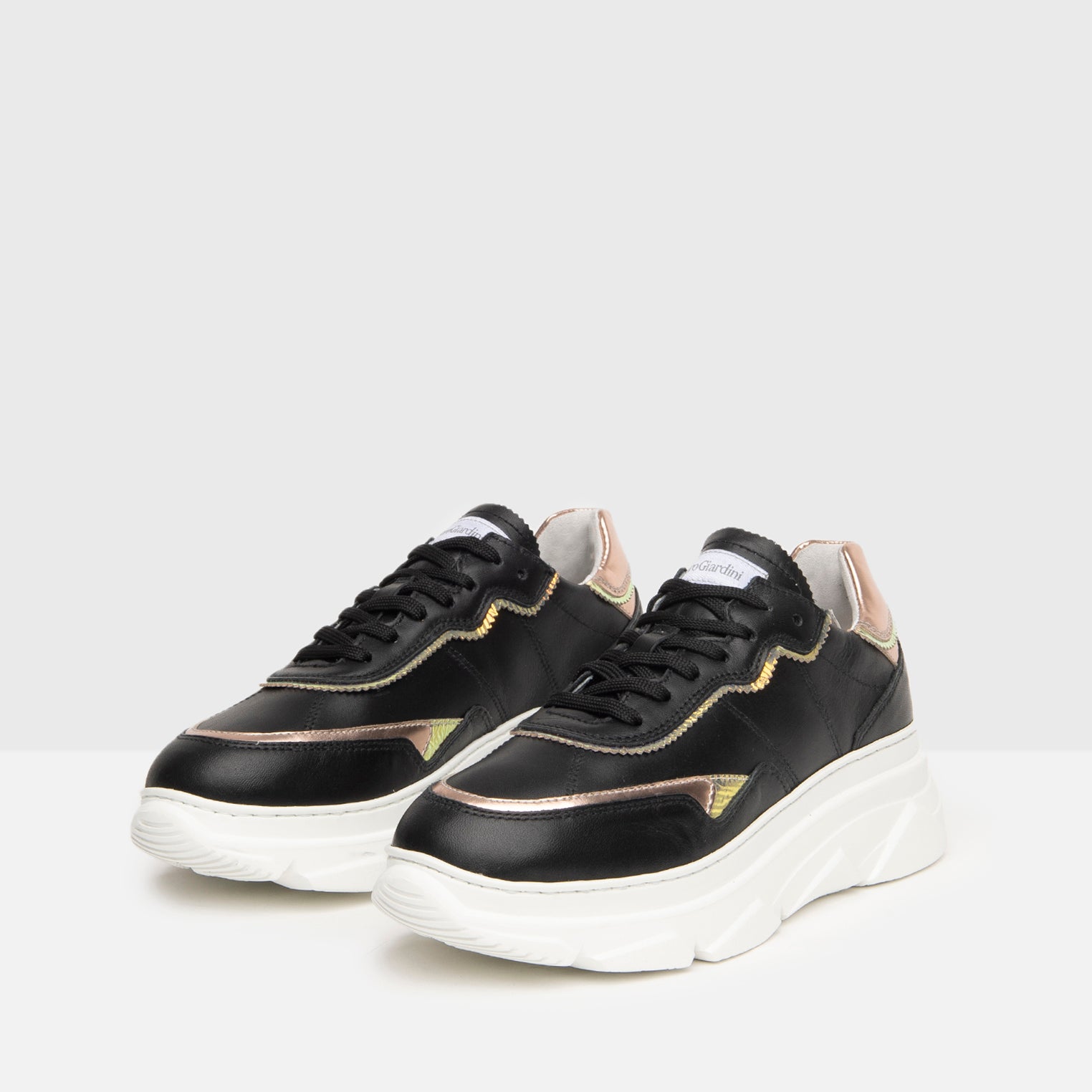 Sneakers Donna in Pelle e Materiale Tecnico