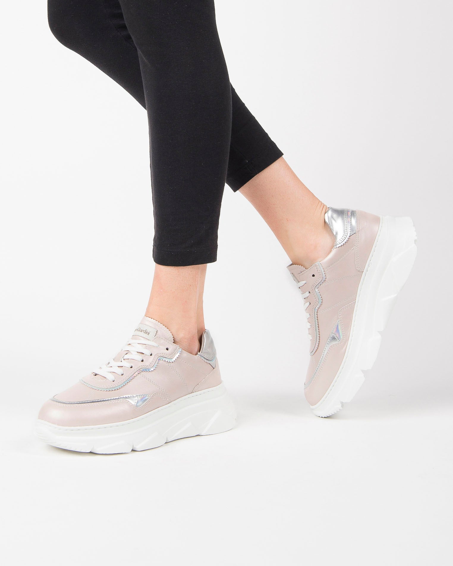 Sneakers Donna in Pelle e Materiale Tecnico