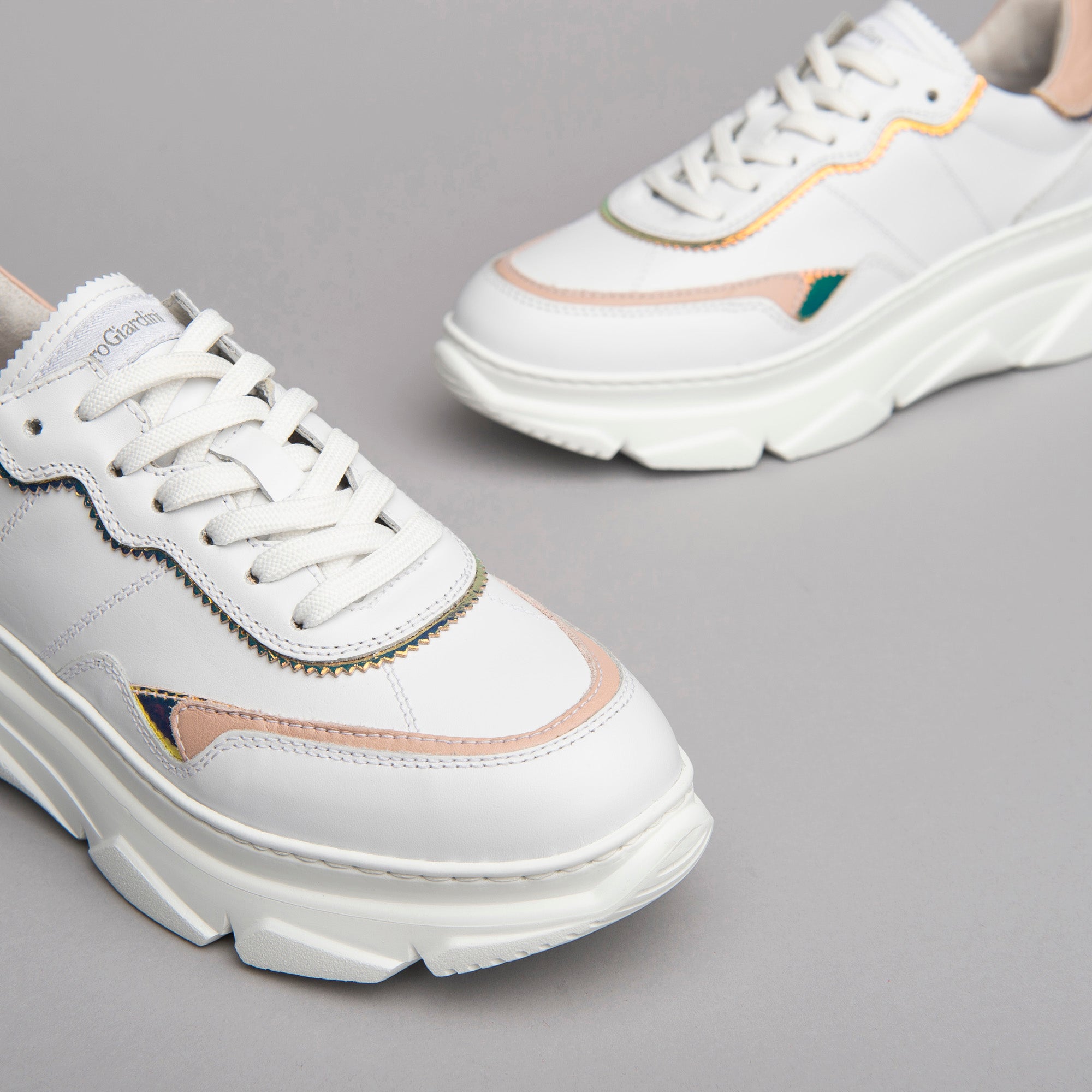 Sneakers Donna in Pelle e Materiale Tecnico
