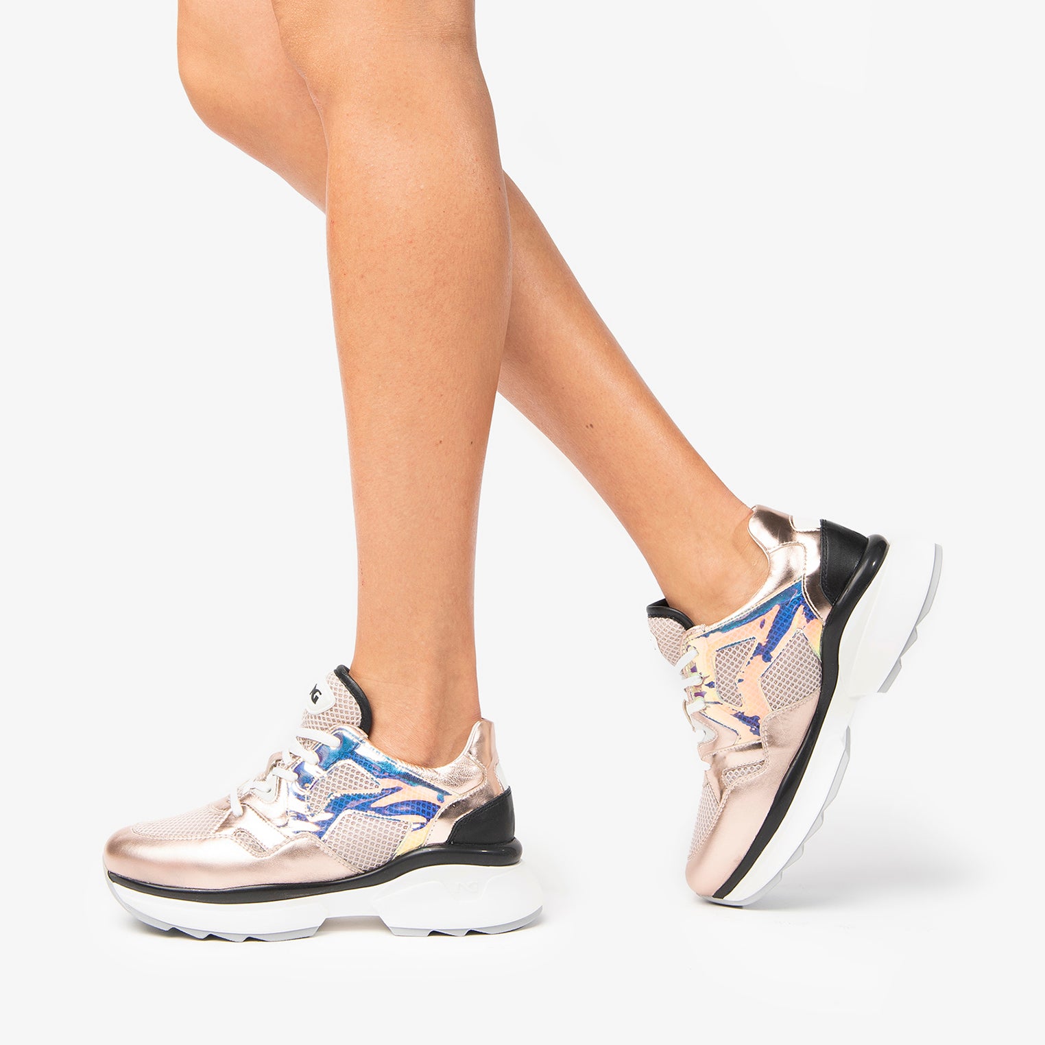 Sneakers Donna in Pelle, Tela e Materiale Tecnico