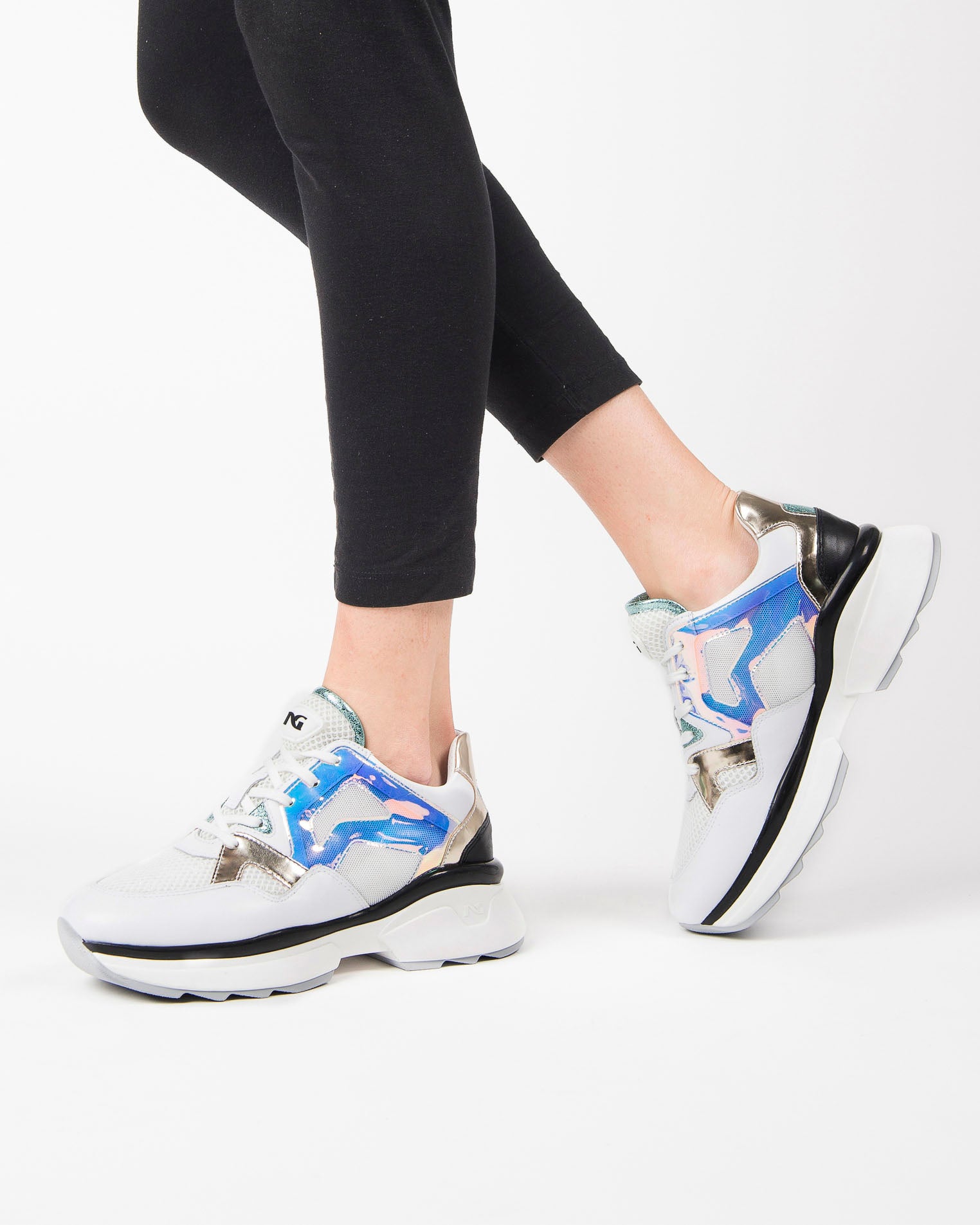 Sneakers Donna in Pelle, Tela e Materiale Tecnico