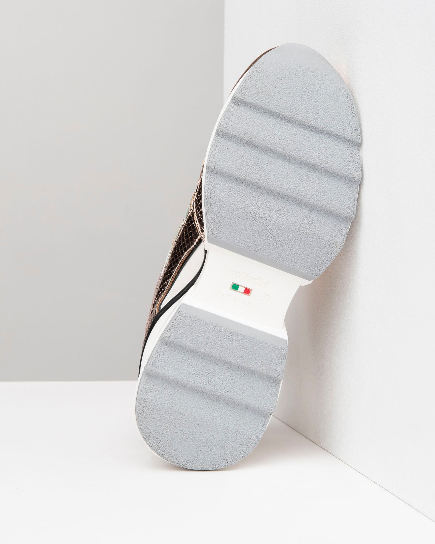 Sneakers Donna in Pelle, Tela e Vernice