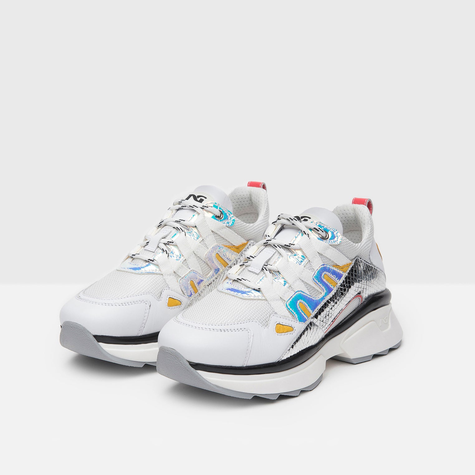 Sneakers Donna in Pelle e Tela