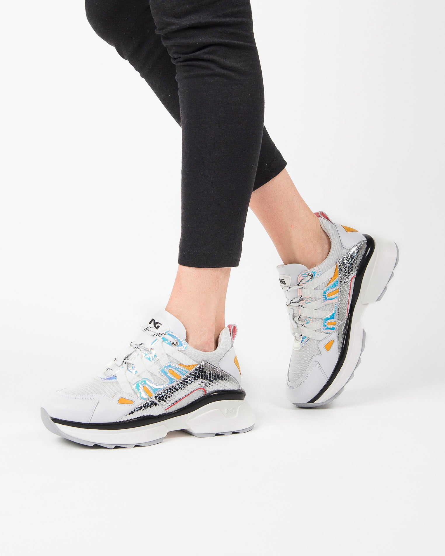 Sneakers Donna in Pelle e Tela