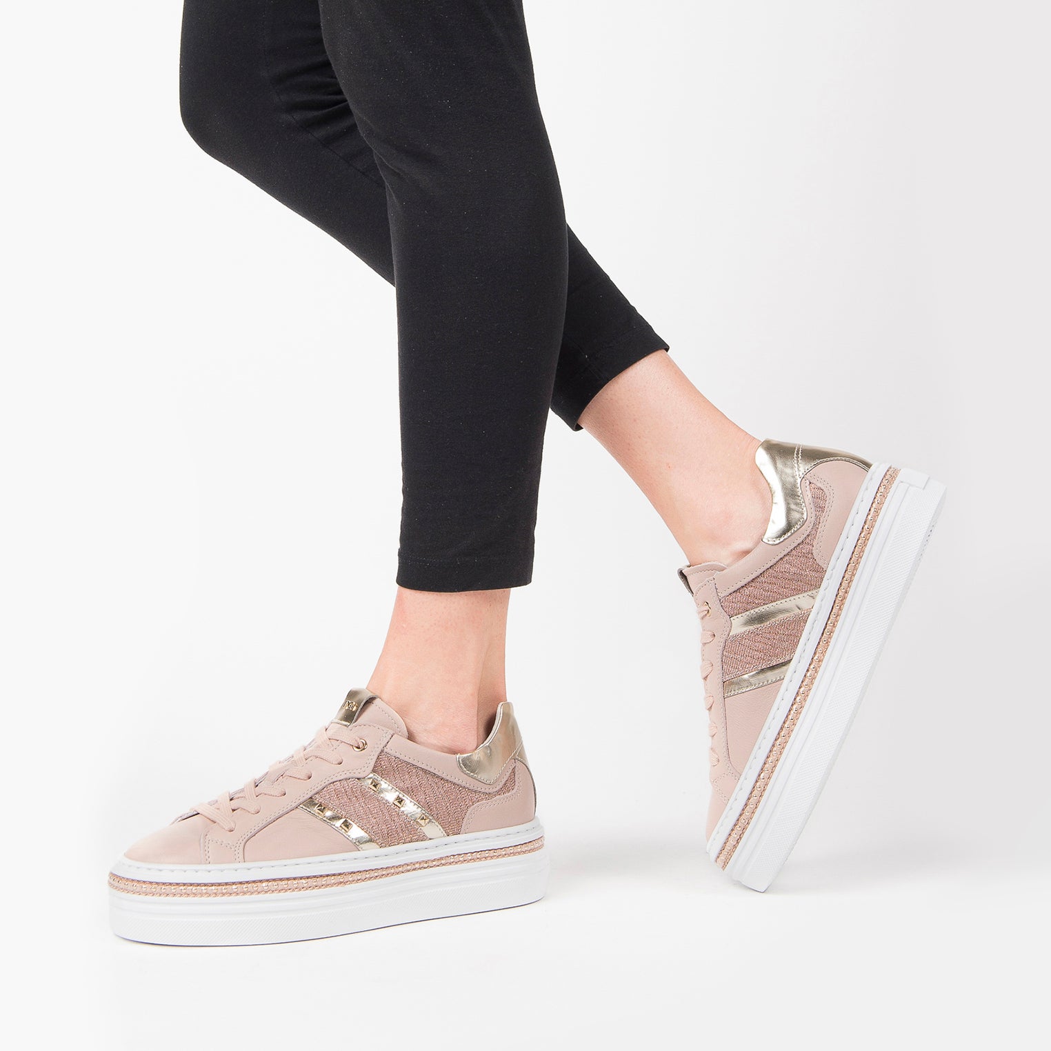 Sneakers Donna in Pelle e Tela