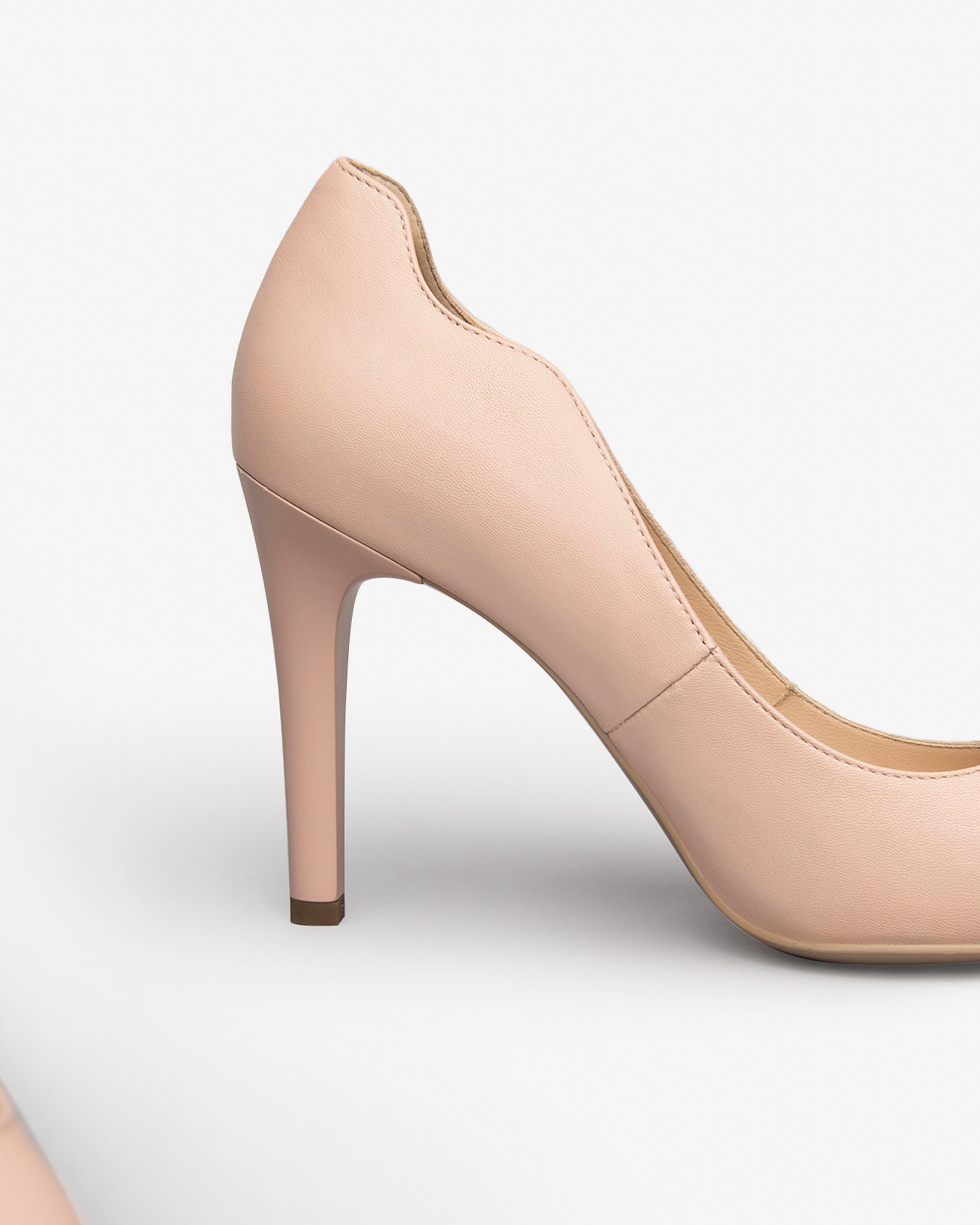 Women’s Leather Pumps