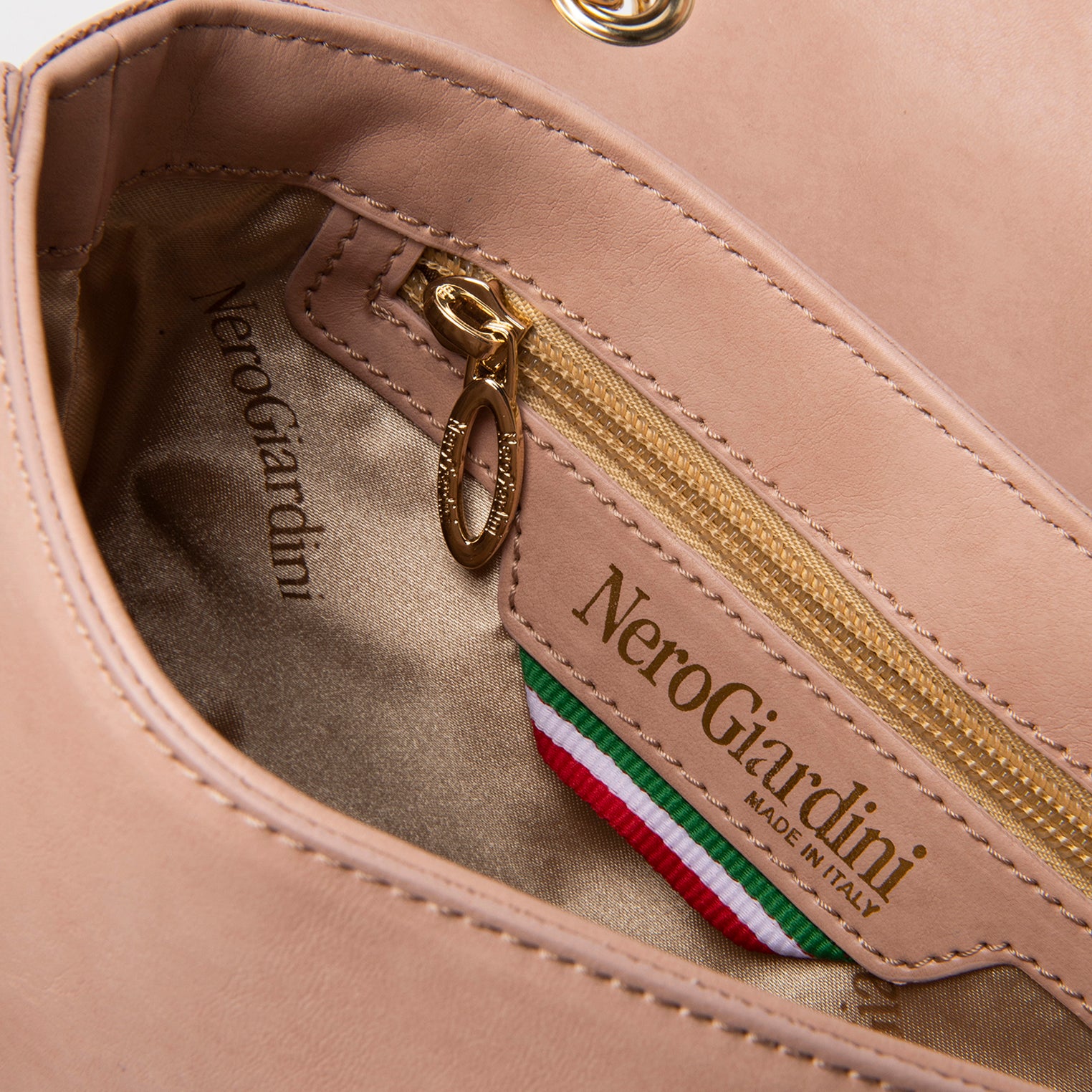Borsa a Tracolla da Donna in Camoscio e Materiale Tecnico