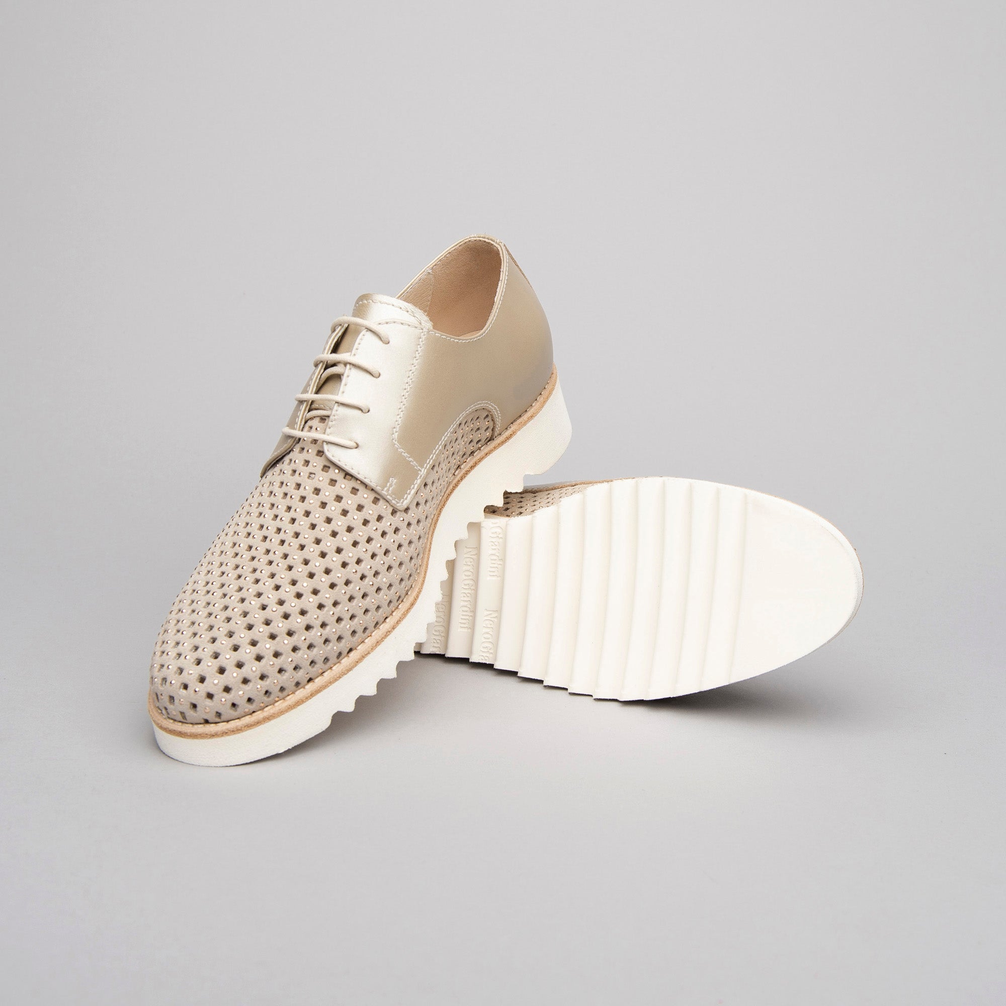 Stringate Donna in Suede e Pelle