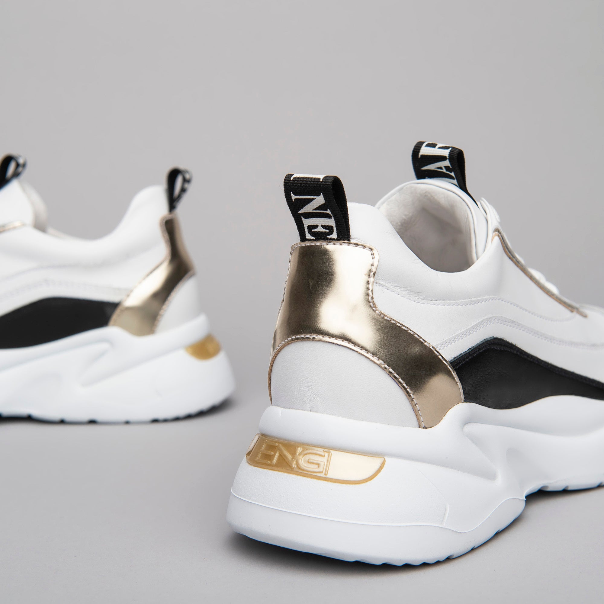 Sneakers Donna in Pelle e Materiale Tecnico