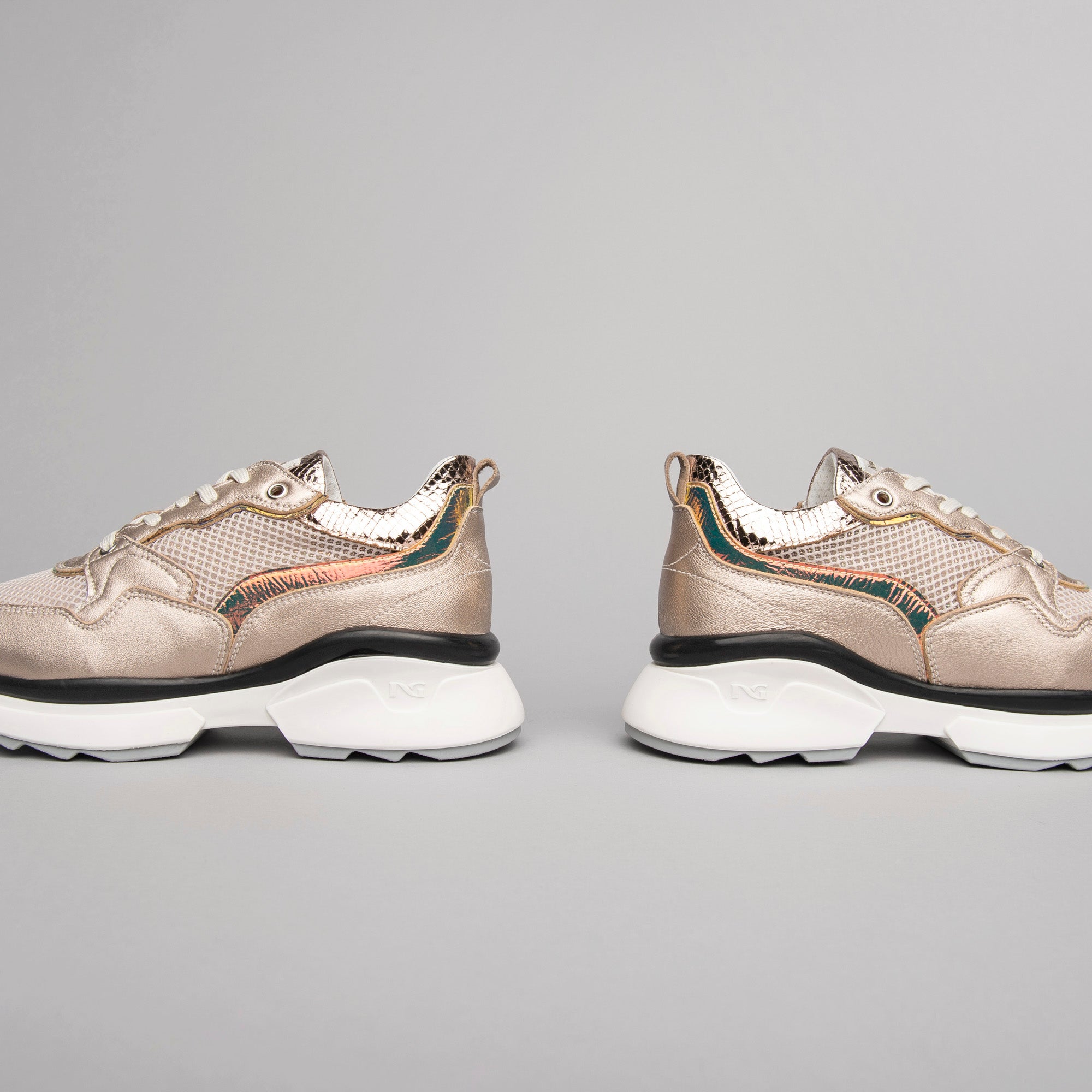 Sneakers Donna in Pelle, Tela e Materiale Tecnico