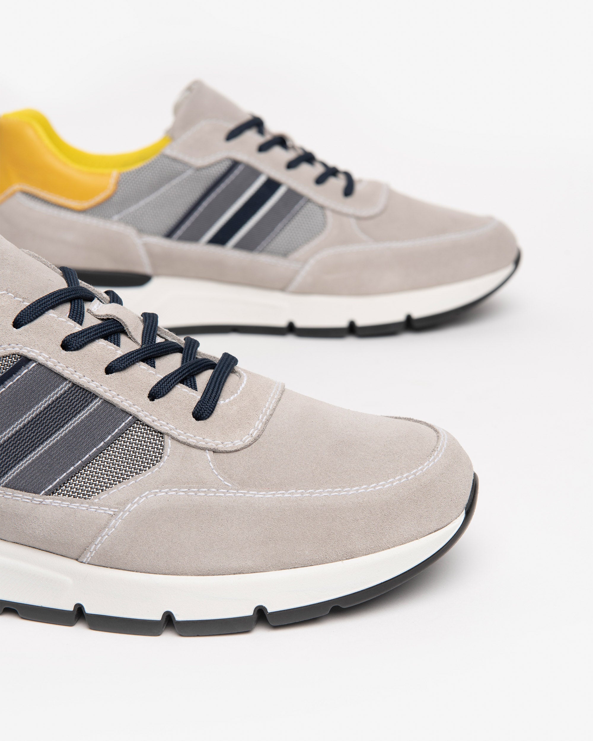 Sneakers Uomo in Camoscio, Pelle e Tela