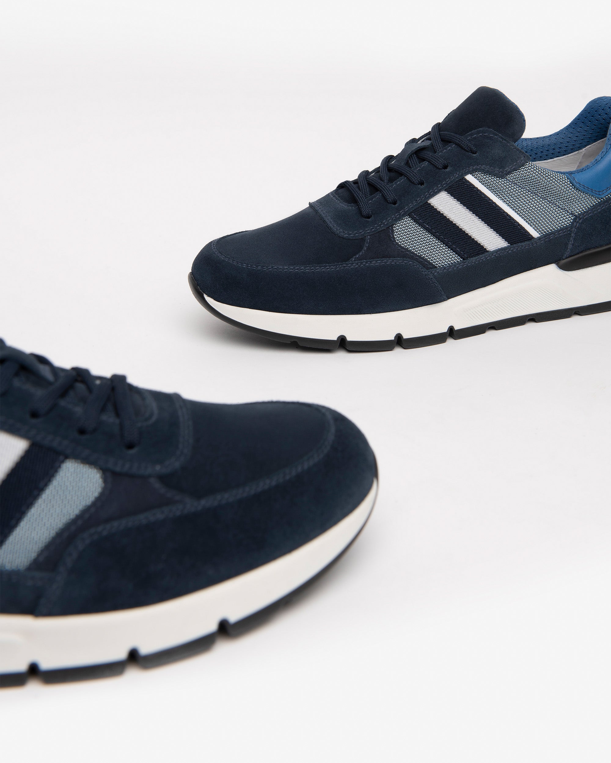 Sneakers Uomo in Camoscio, Pelle e Tela