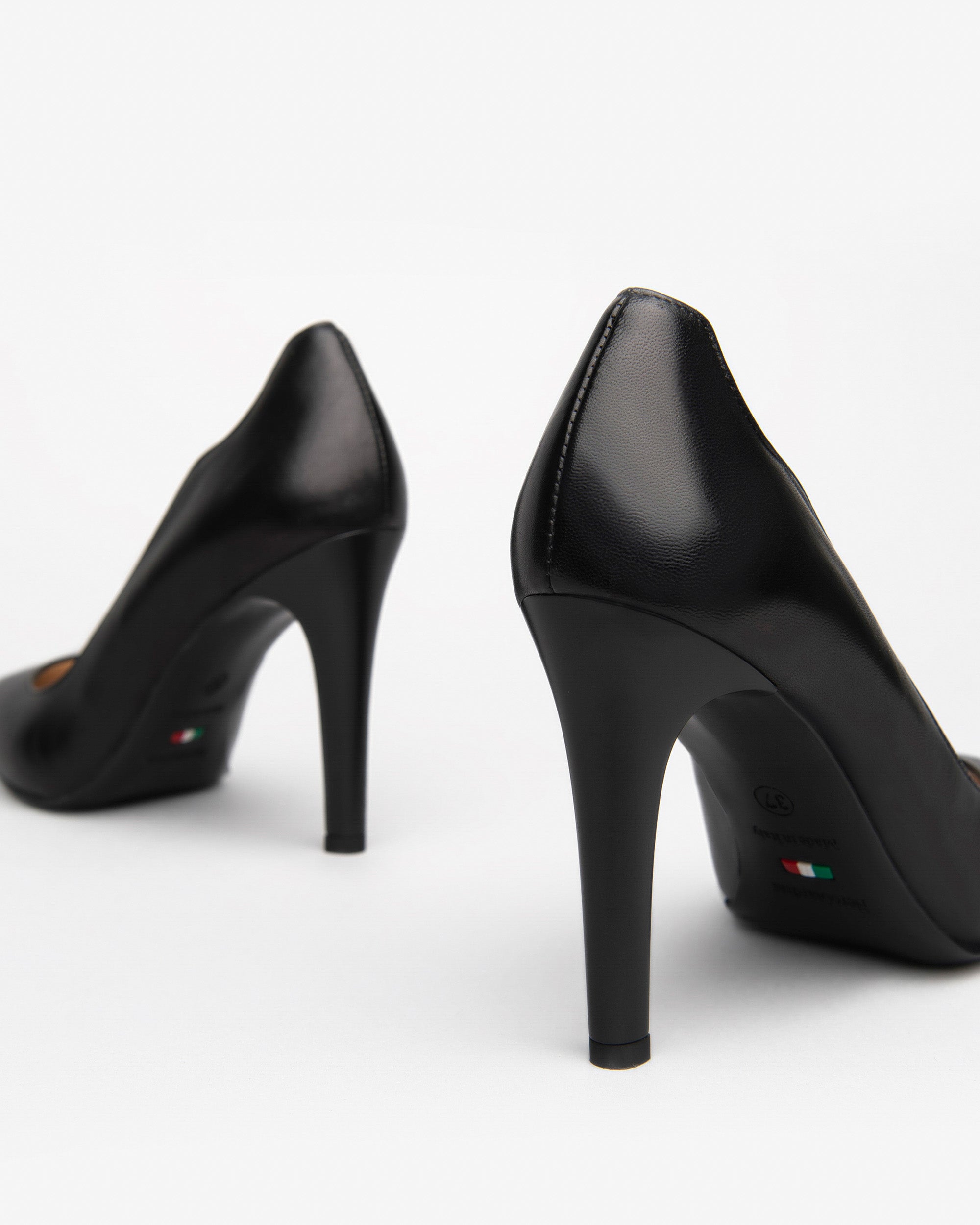 Women’s Leather Pumps