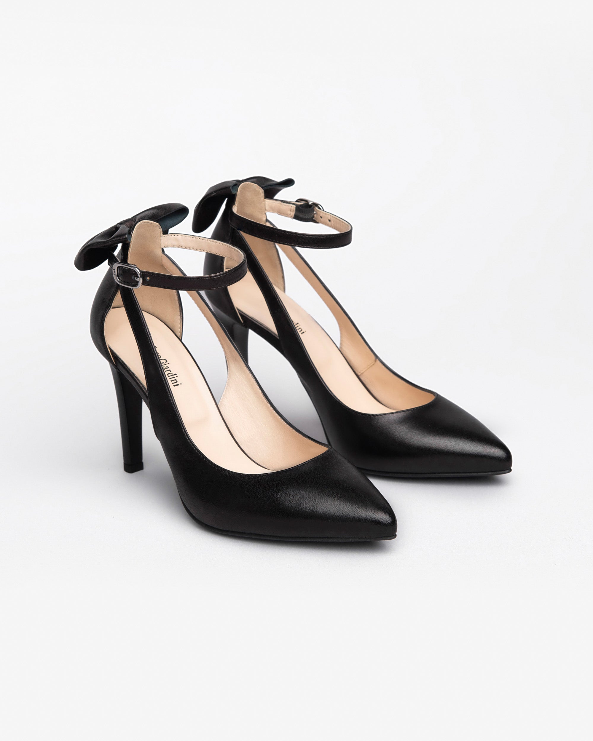 Женские кожаные туфли-лодочки