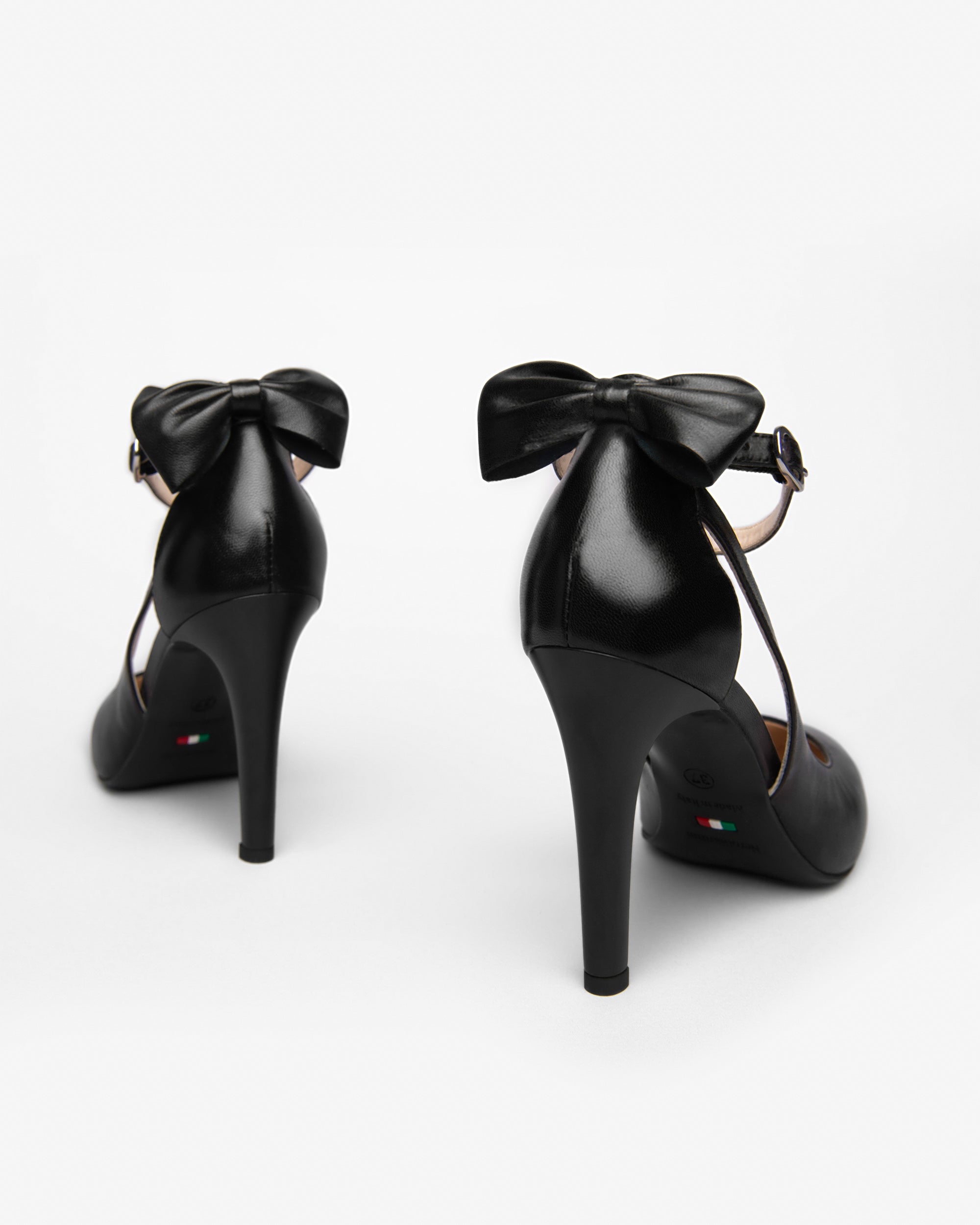 Женские кожаные туфли-лодочки