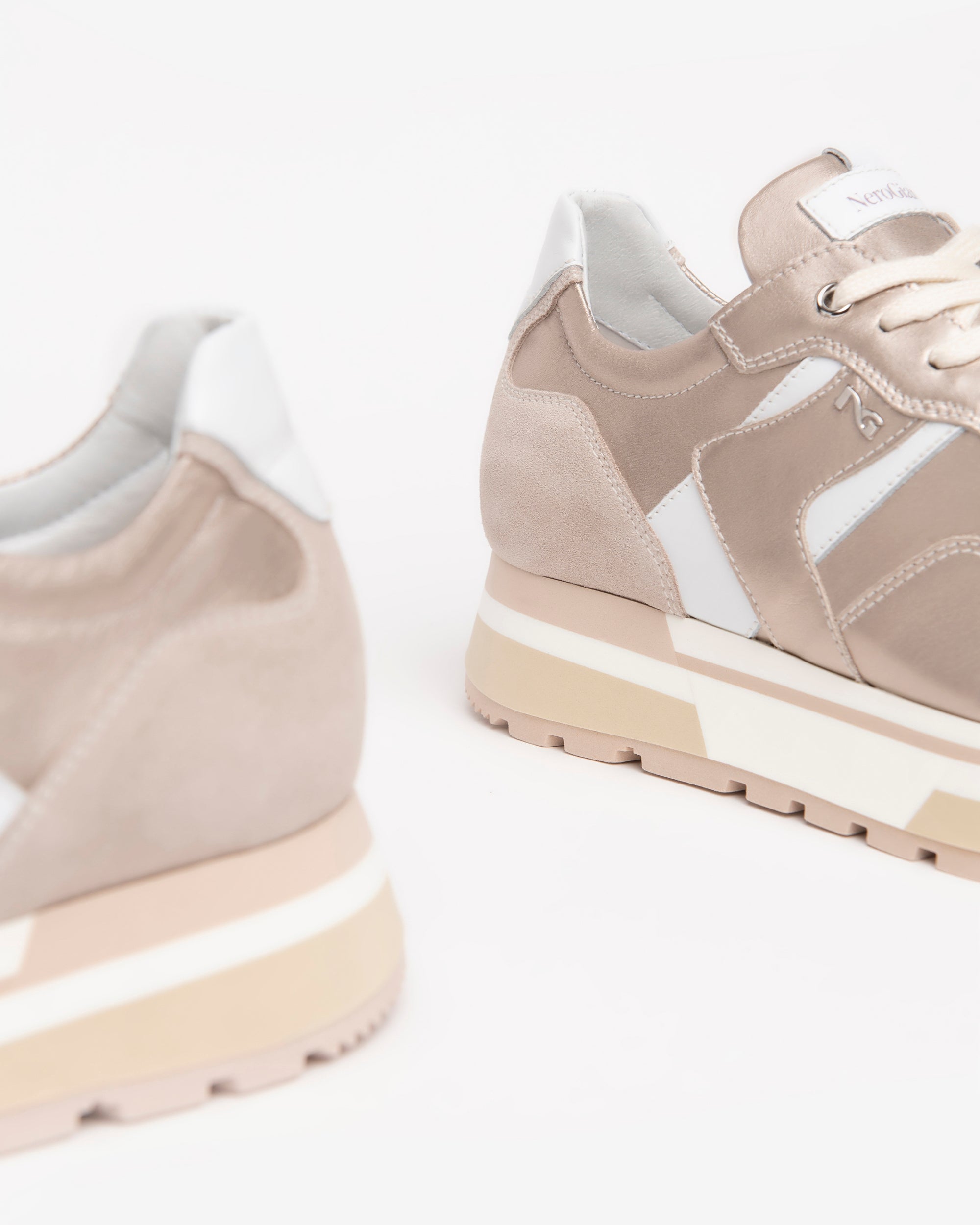 Sneakers Dames in Leder en Suède