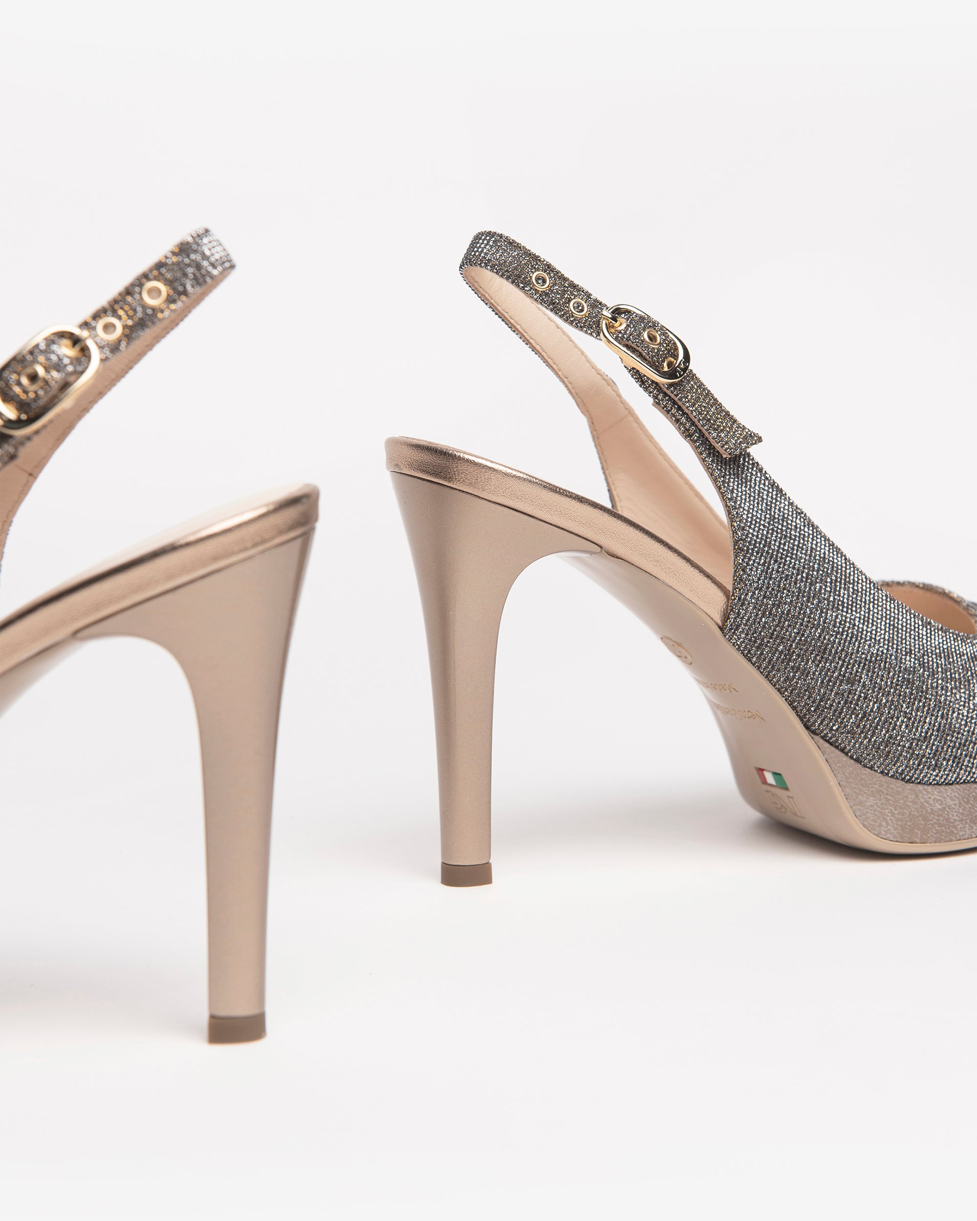 Women’s Leather Pumps