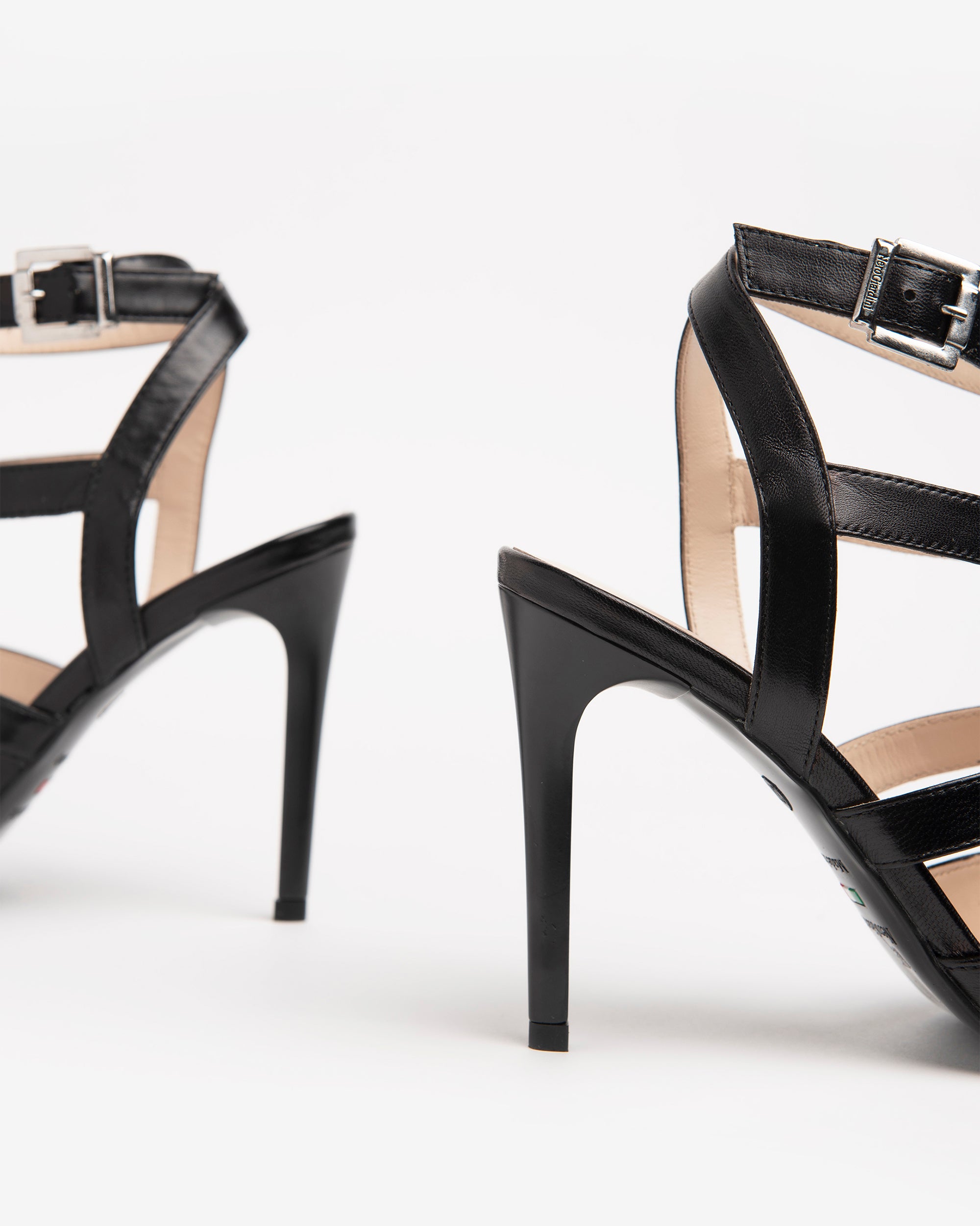 Women’s Leather Pumps