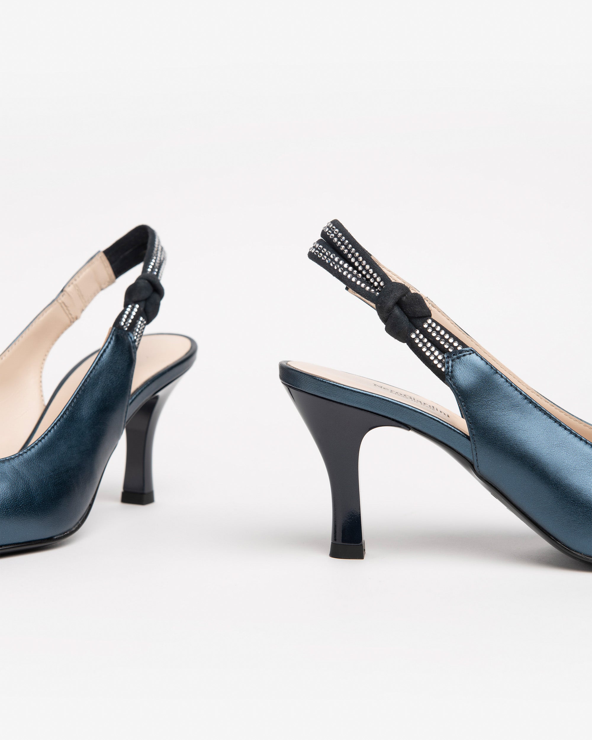 Women’s Leather Pumps