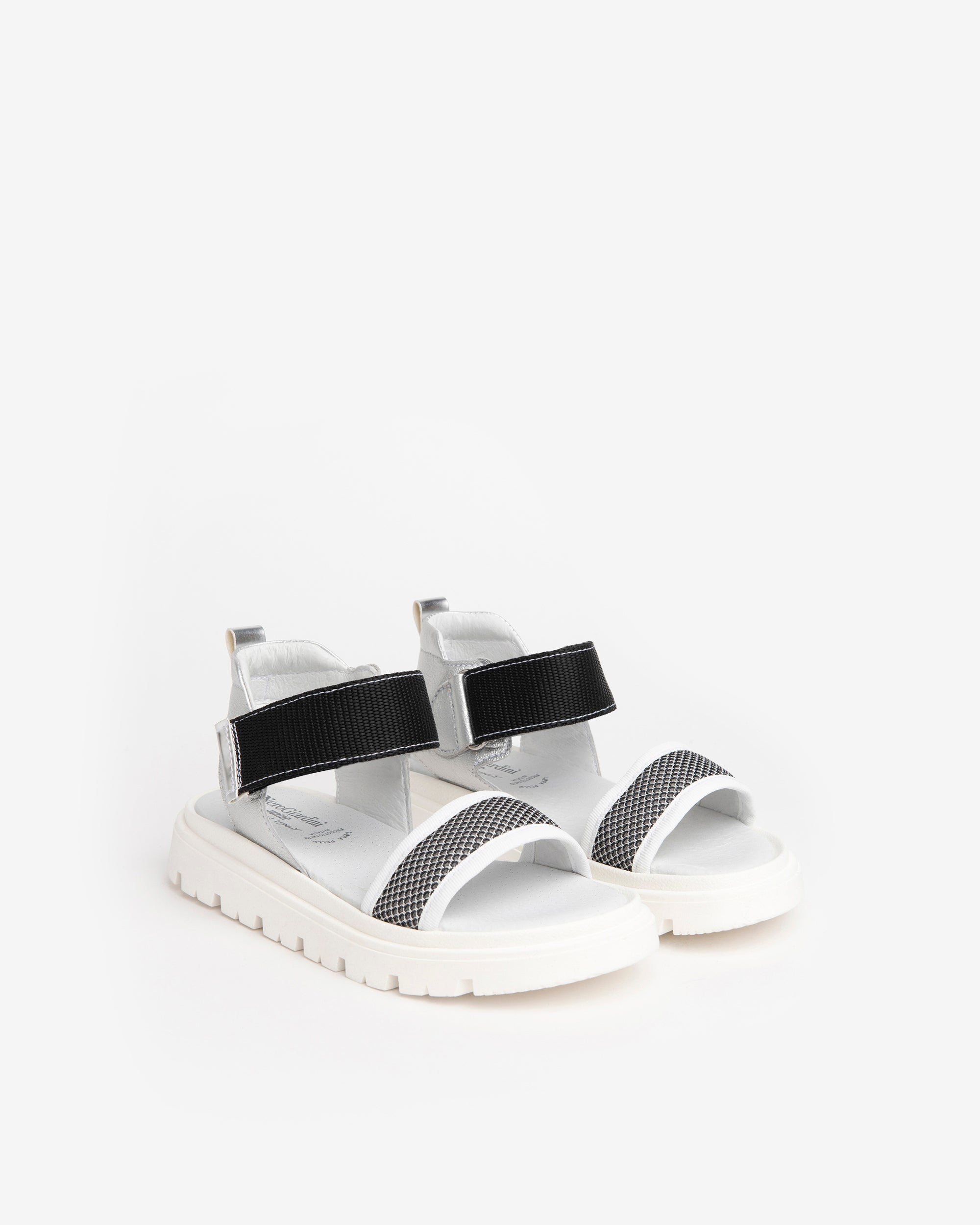 Teen Girls’ Sandalias