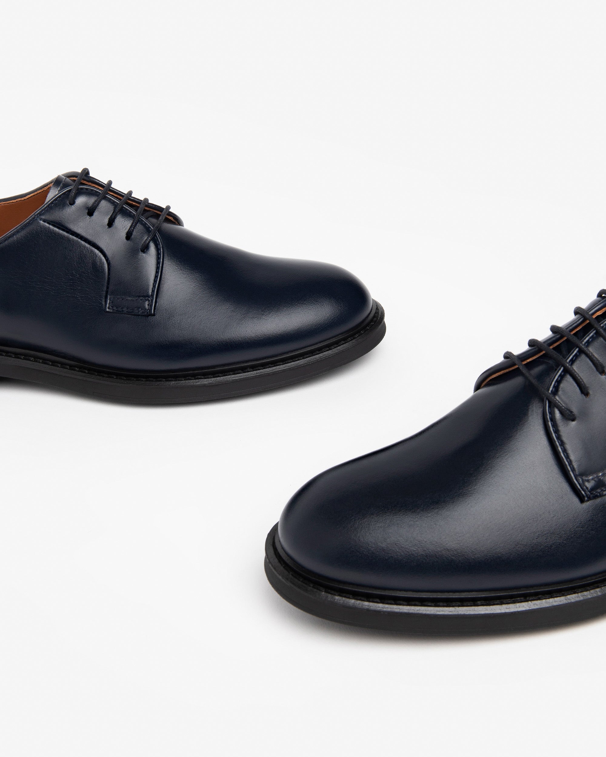 Men's Leather Tie-Up Shoes