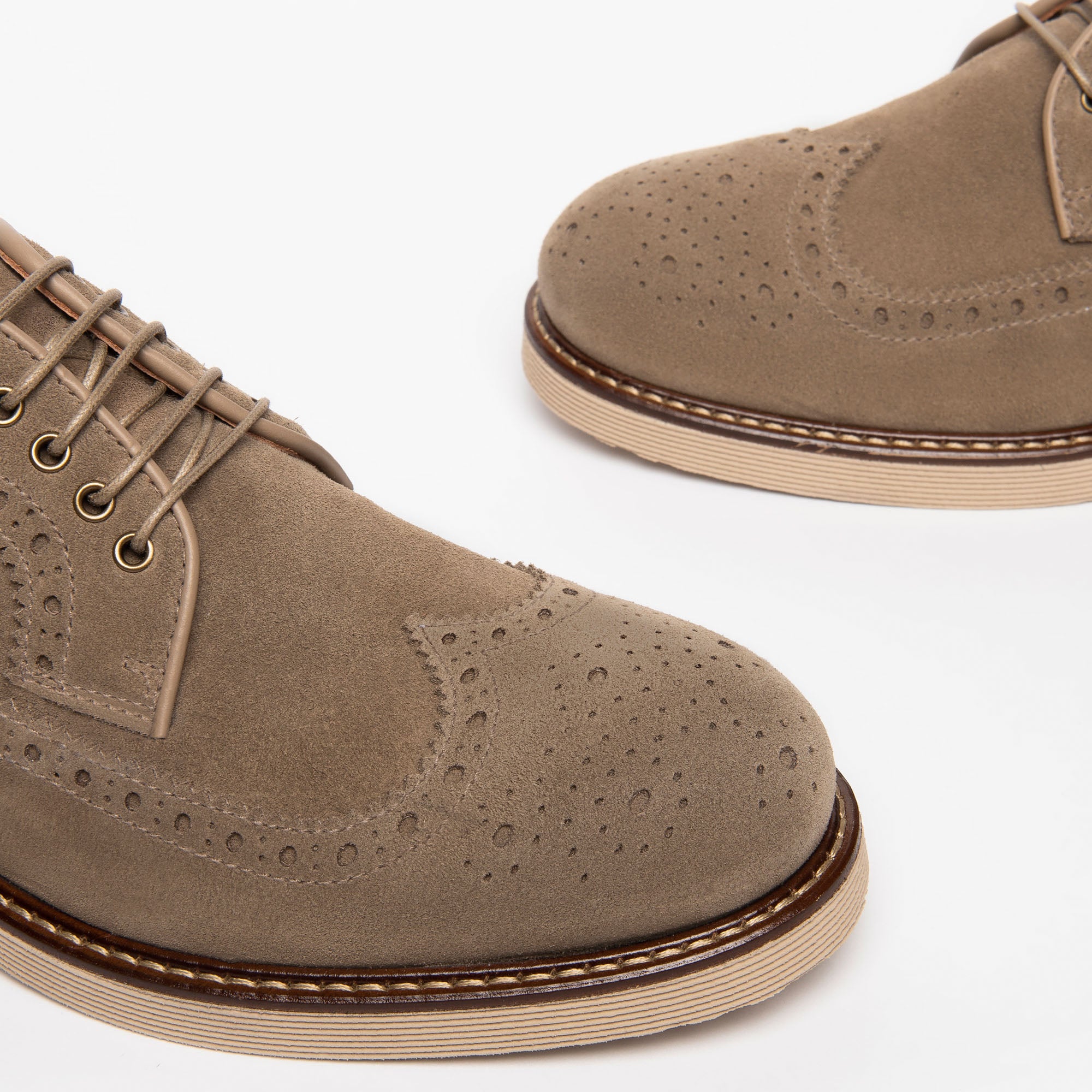 Stringate Uomo in Camoscio