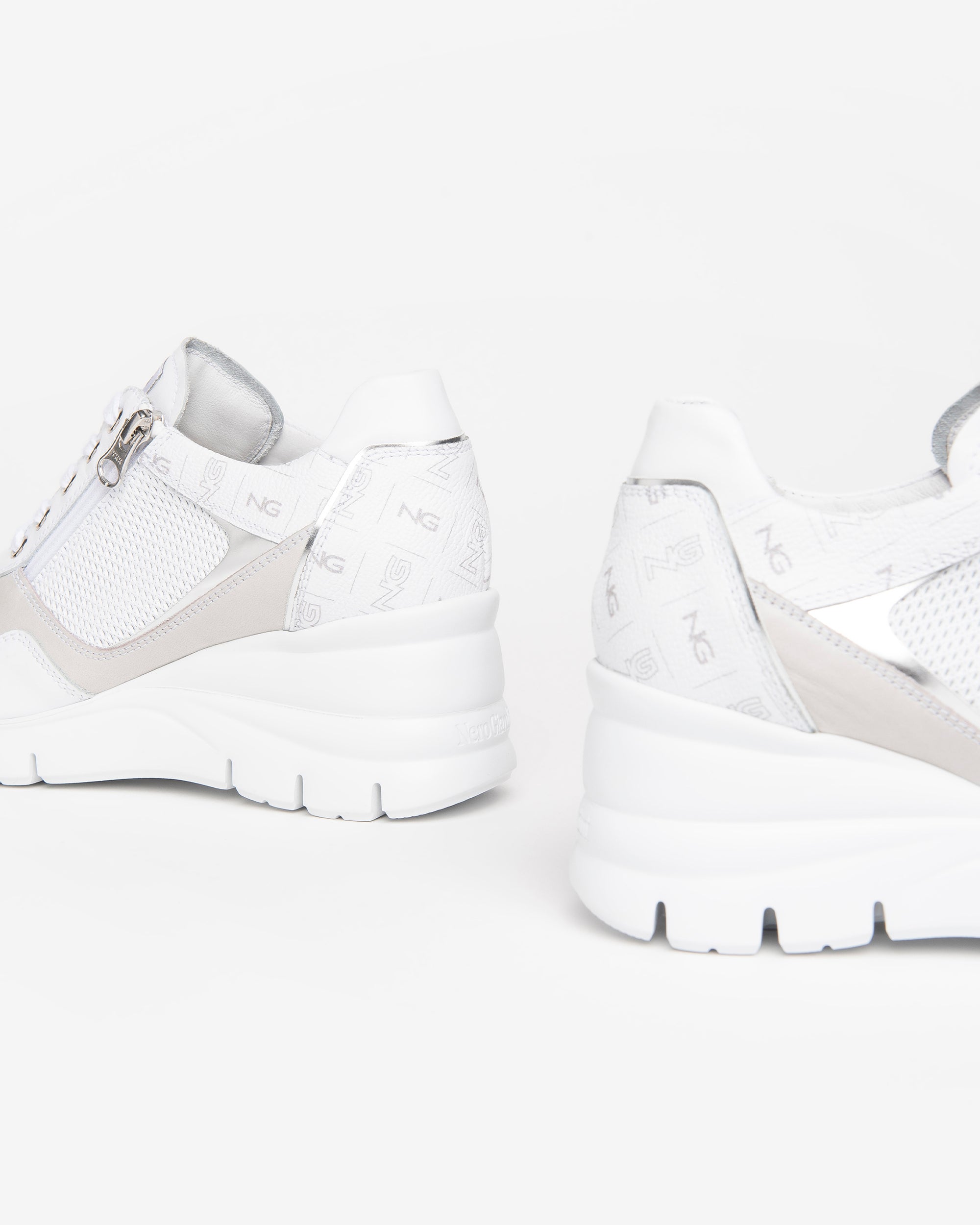 Women’s Leather Sneakers
