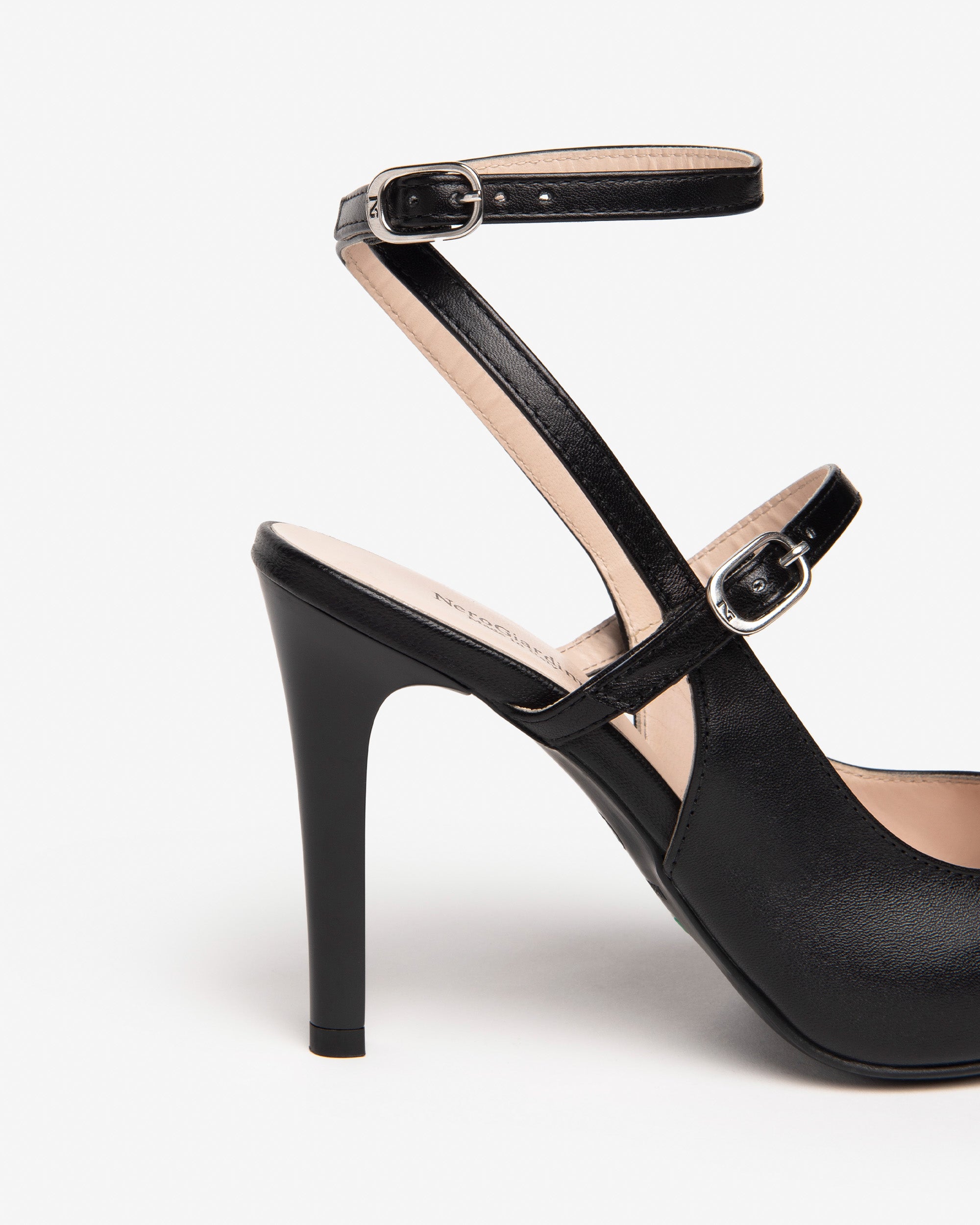Women’s Leather Pumps