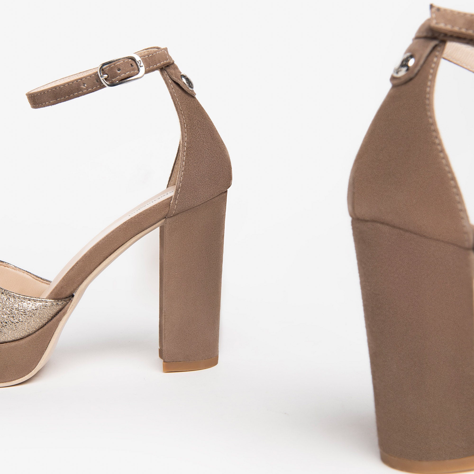 Sandali Donna in Pelle e Camoscio