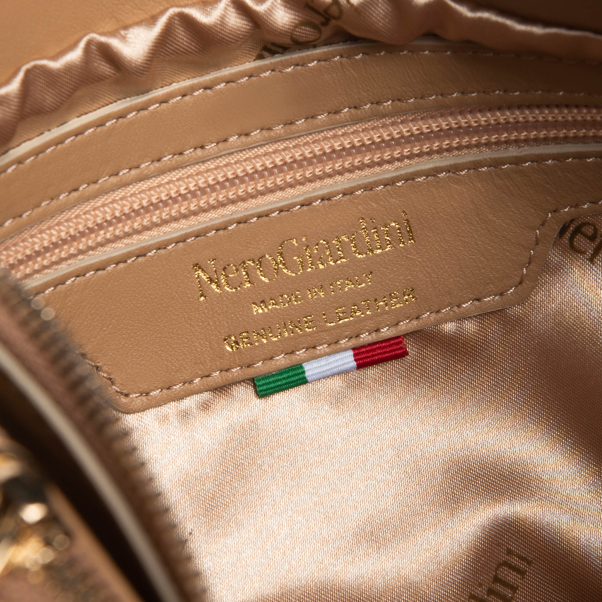 Borsa a Tracolla da Donna in Pelle