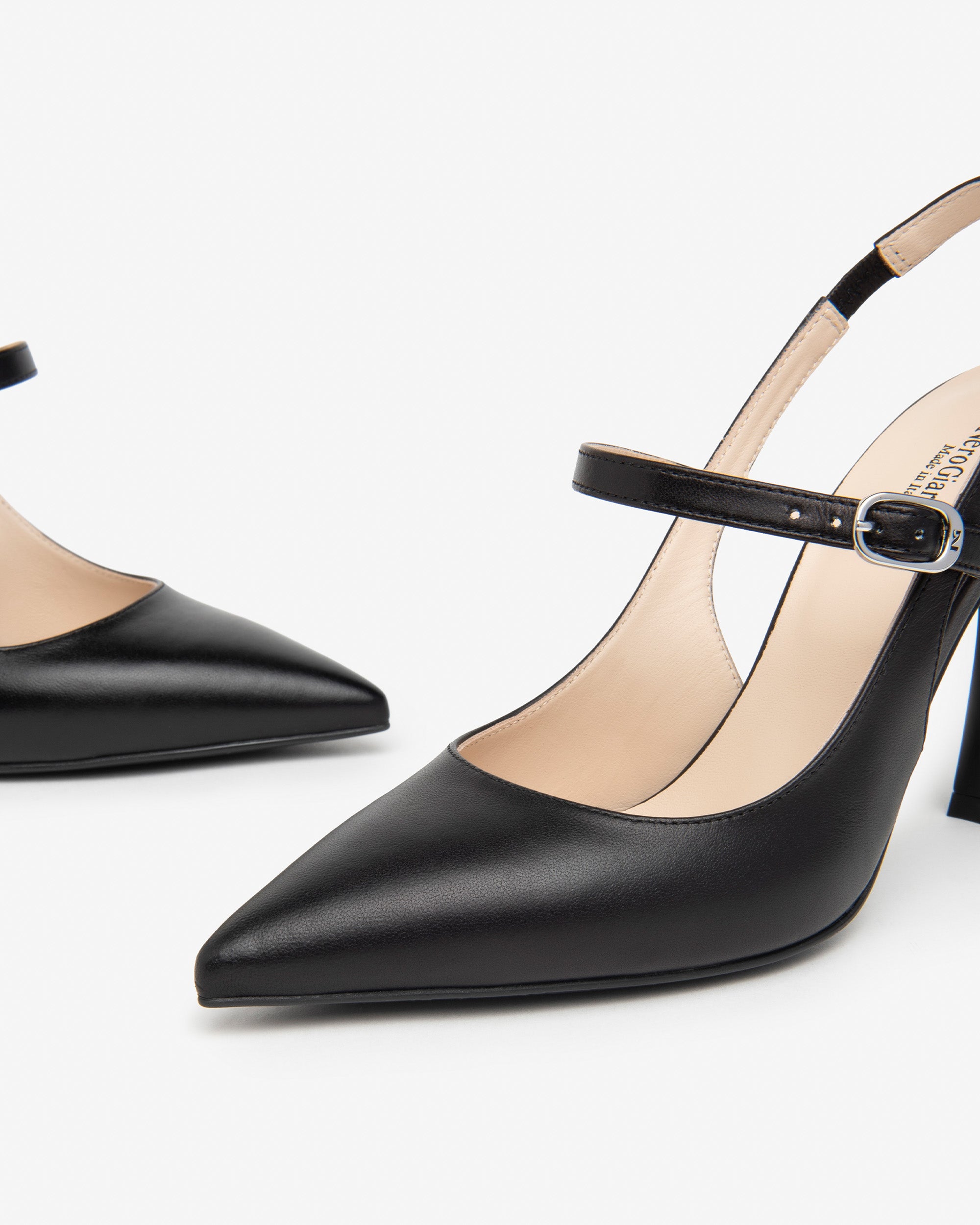 Women’s Leather Pumps