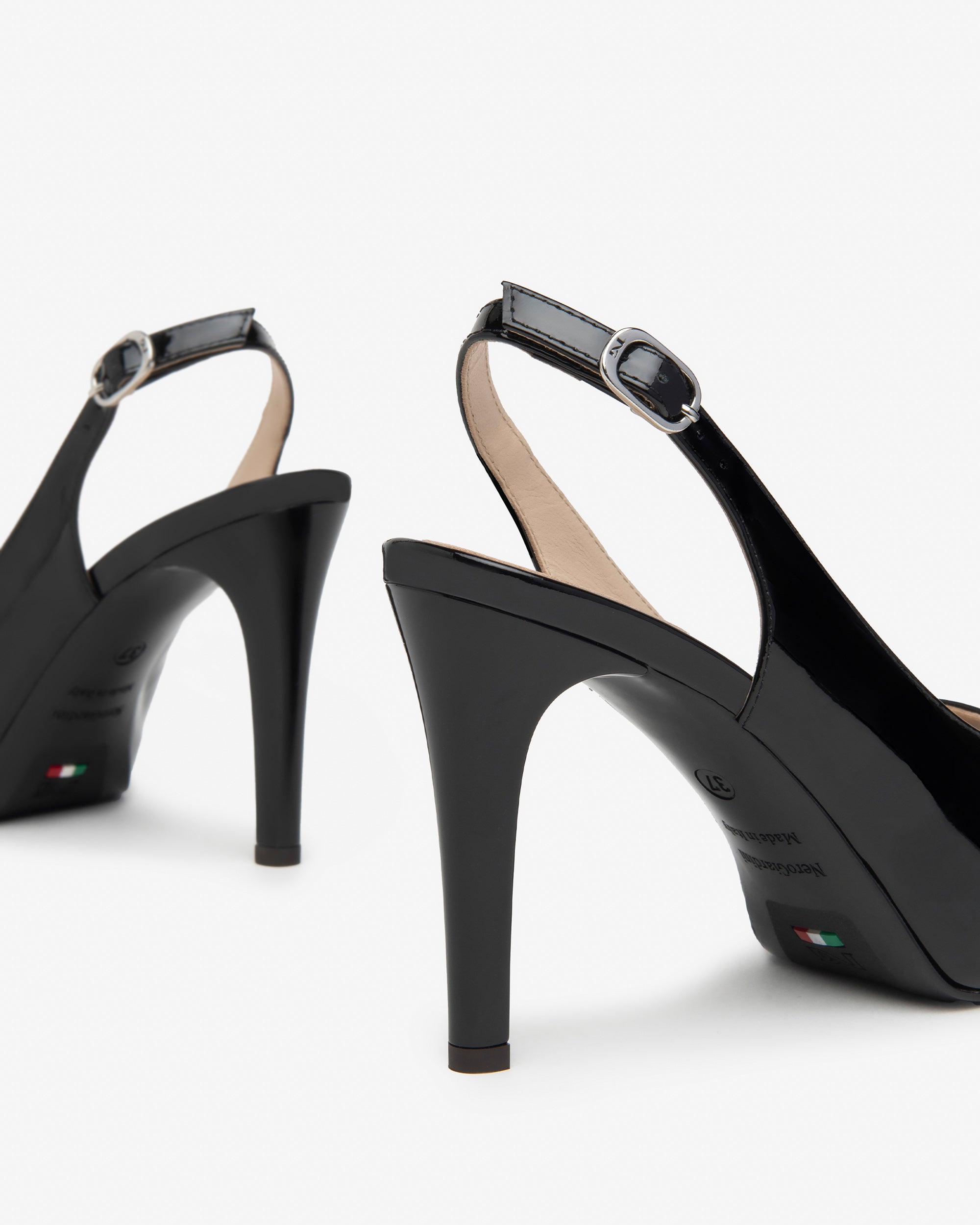 Женские лакированные туфли-лодочки