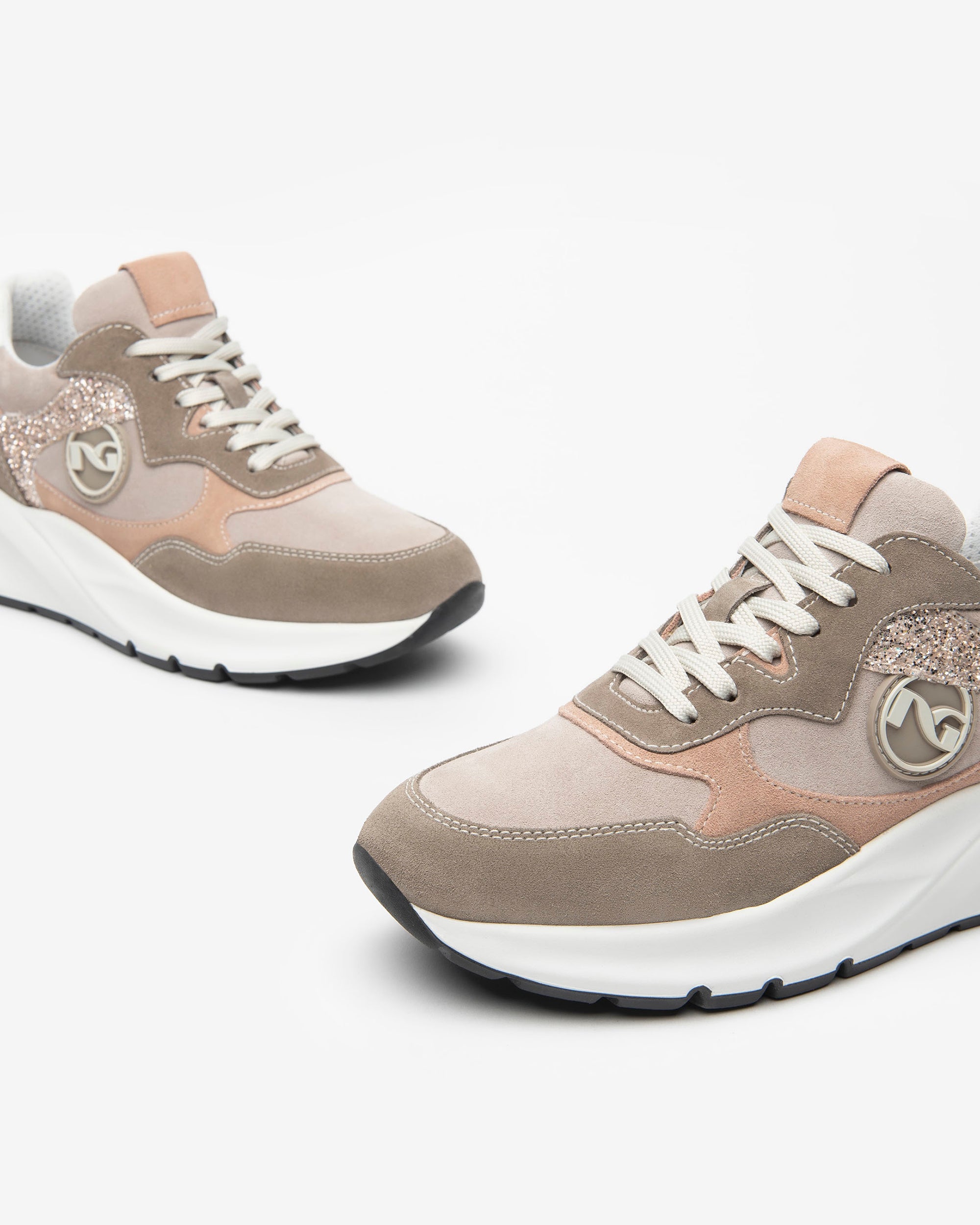 Sneakers Donna in Camoscio, Pelle e Materiale Tecnico