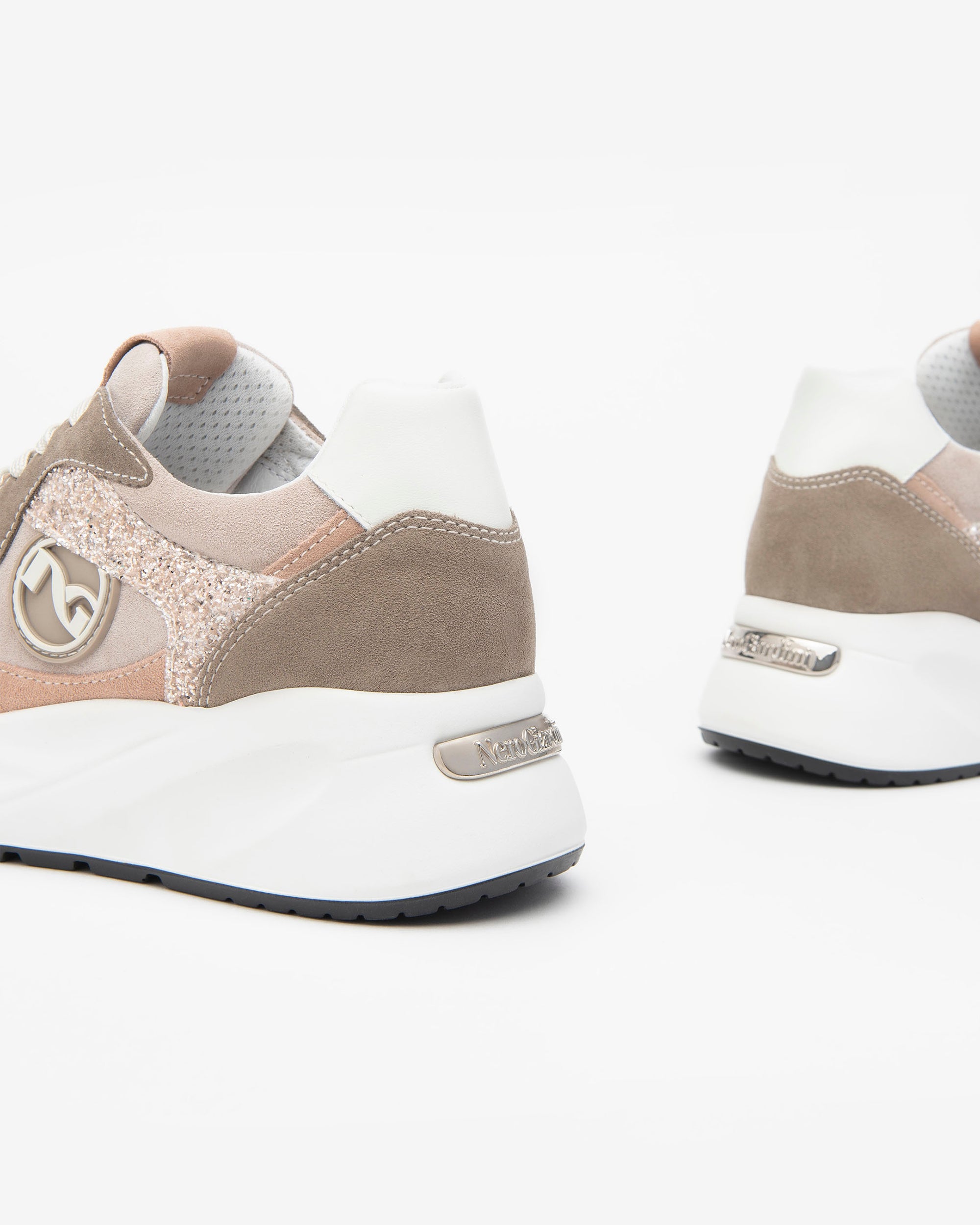 Sneakers Donna in Camoscio, Pelle e Materiale Tecnico