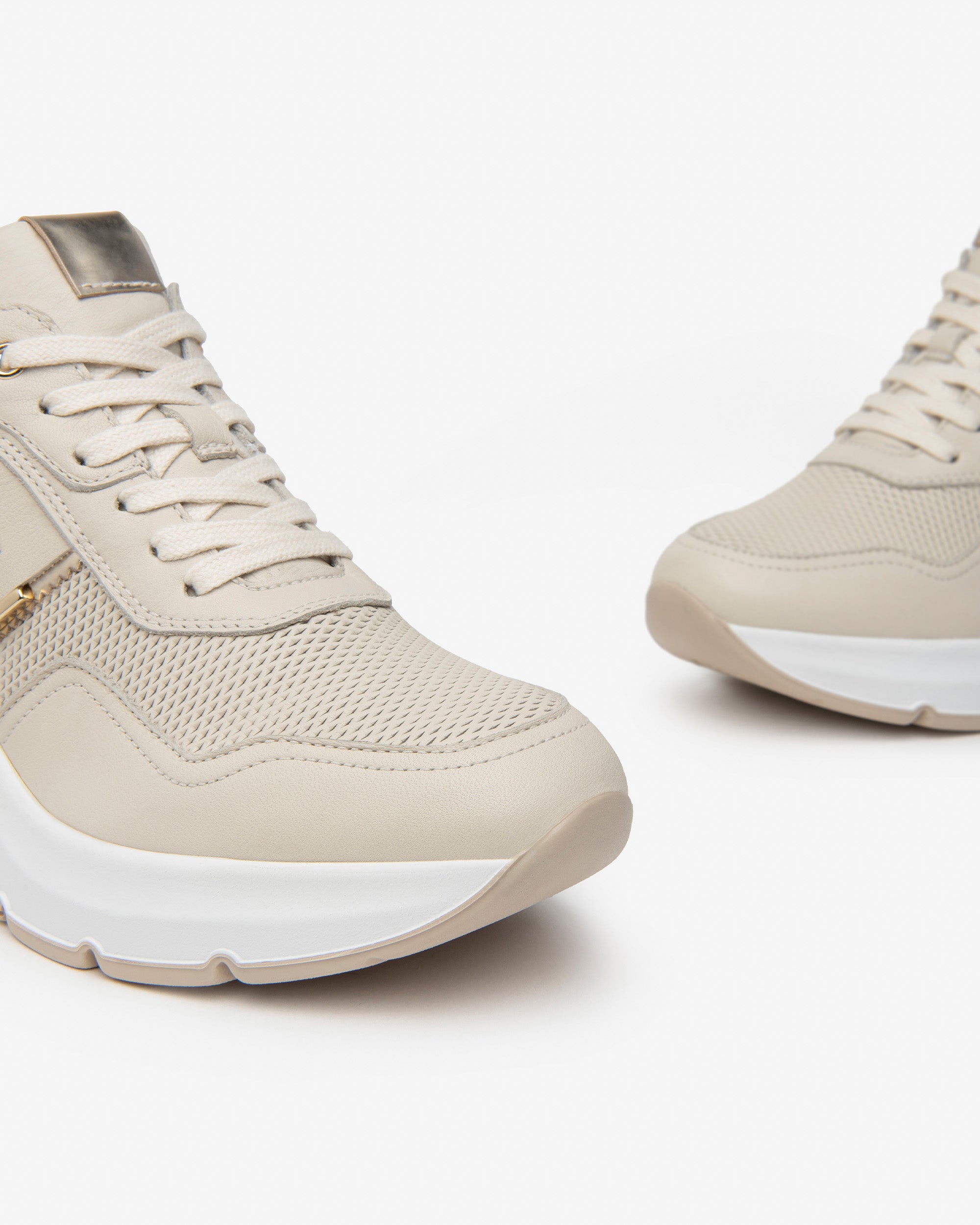 Sneakers Donna in Camoscio, Pelle e Materiale Tecnico