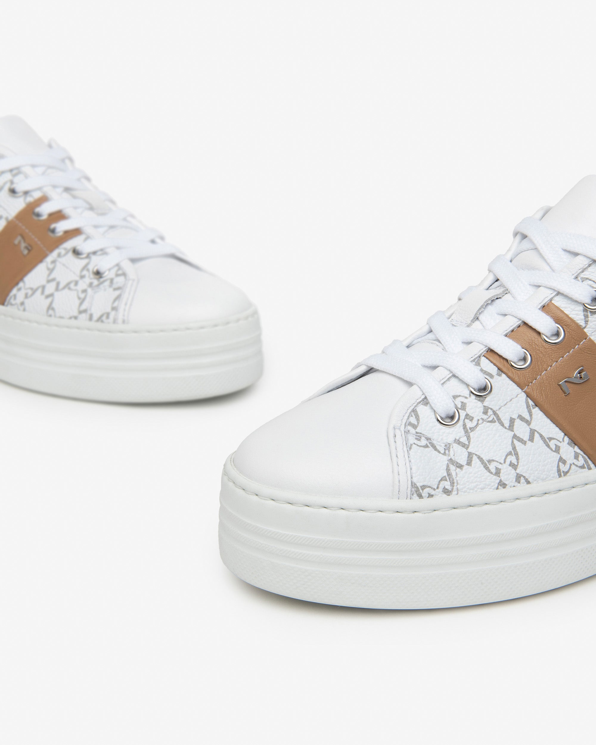 Sneakers Donna in Pelle e Materiale Tecnico