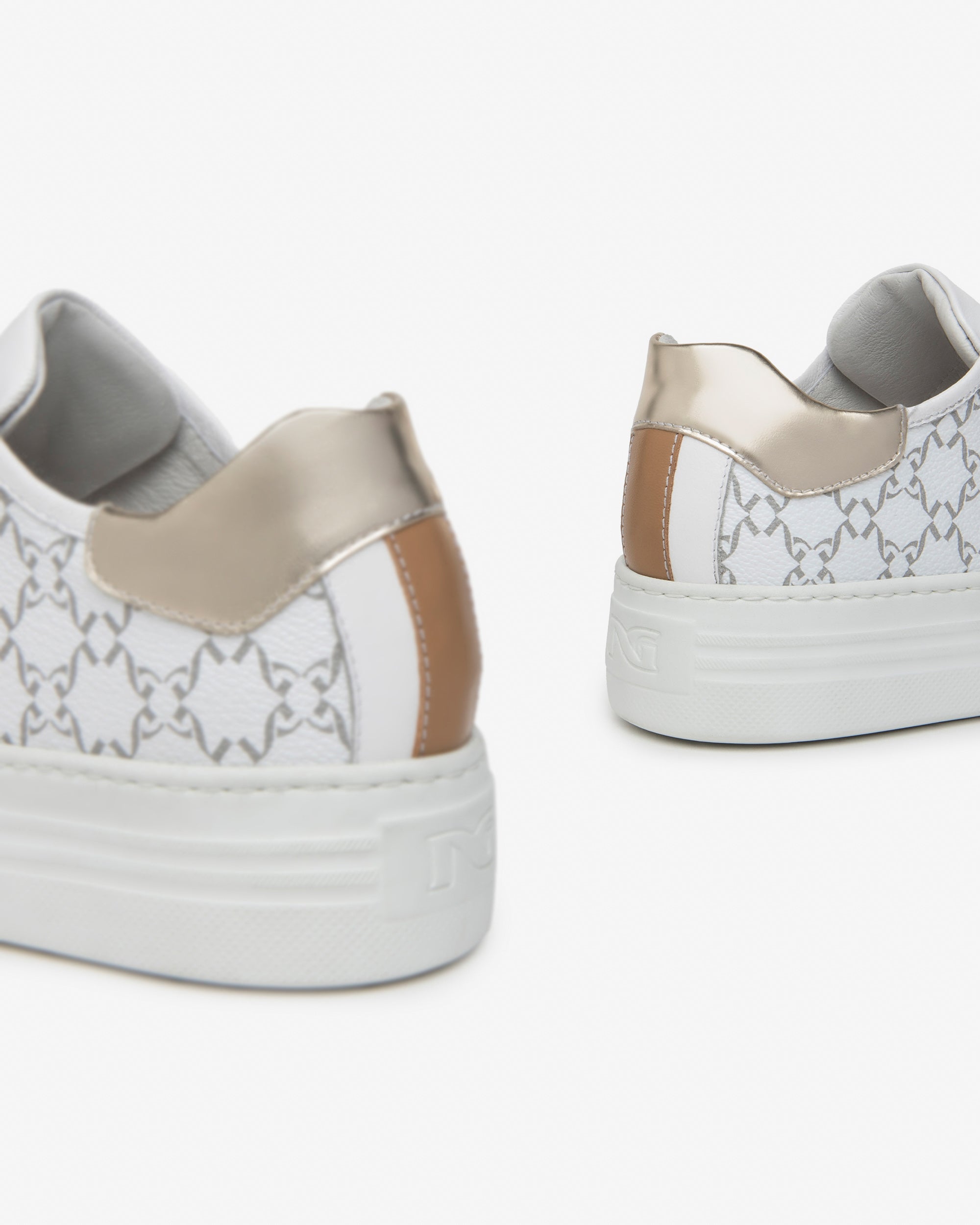 Sneakers Donna in Pelle e Materiale Tecnico