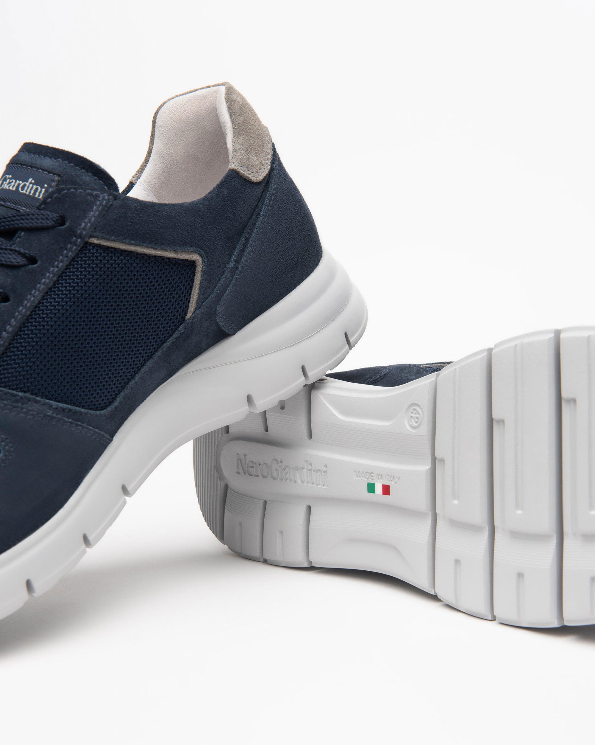 Sneakers Uomo in Camoscio e Tela