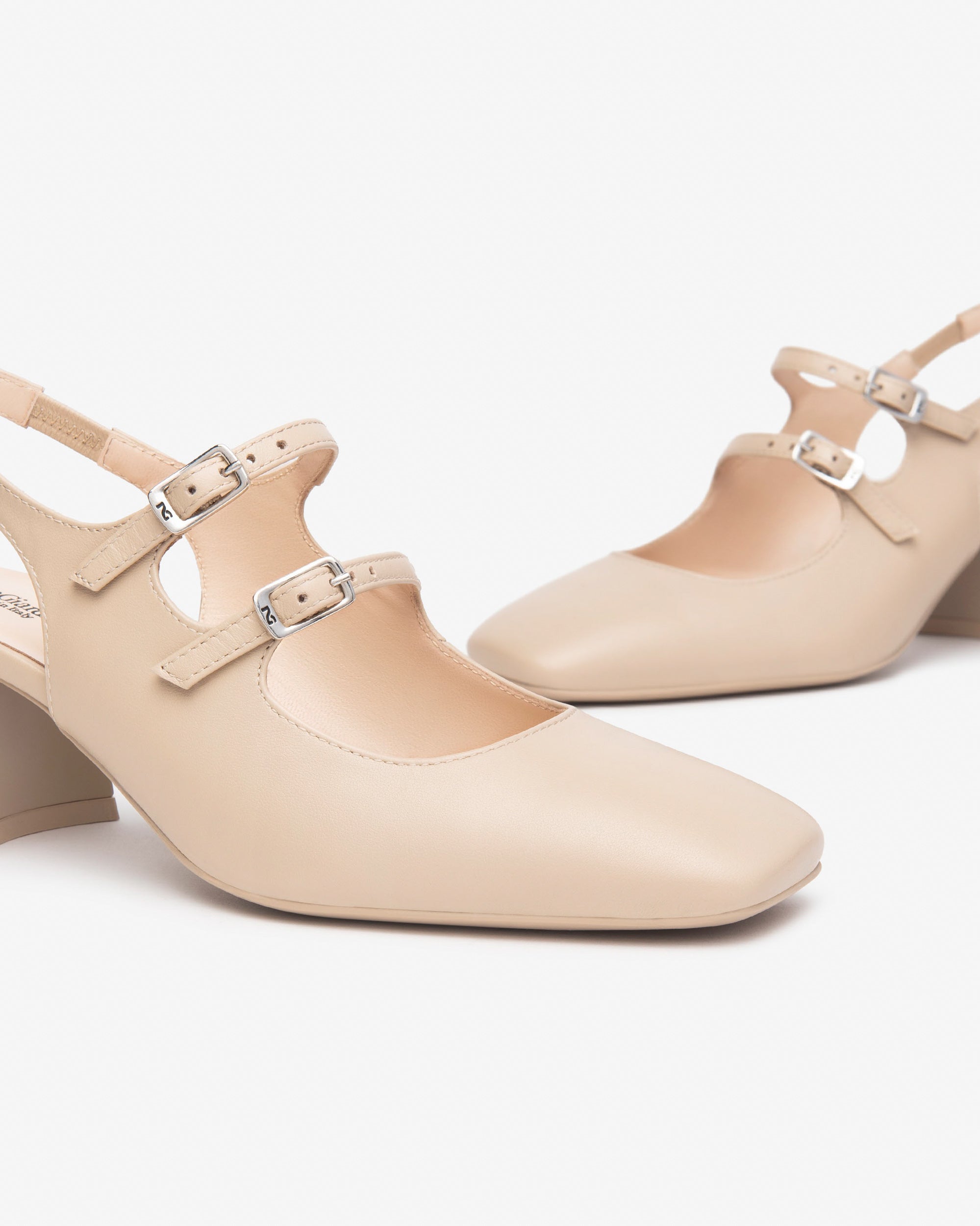 Women’s Leather Pumps