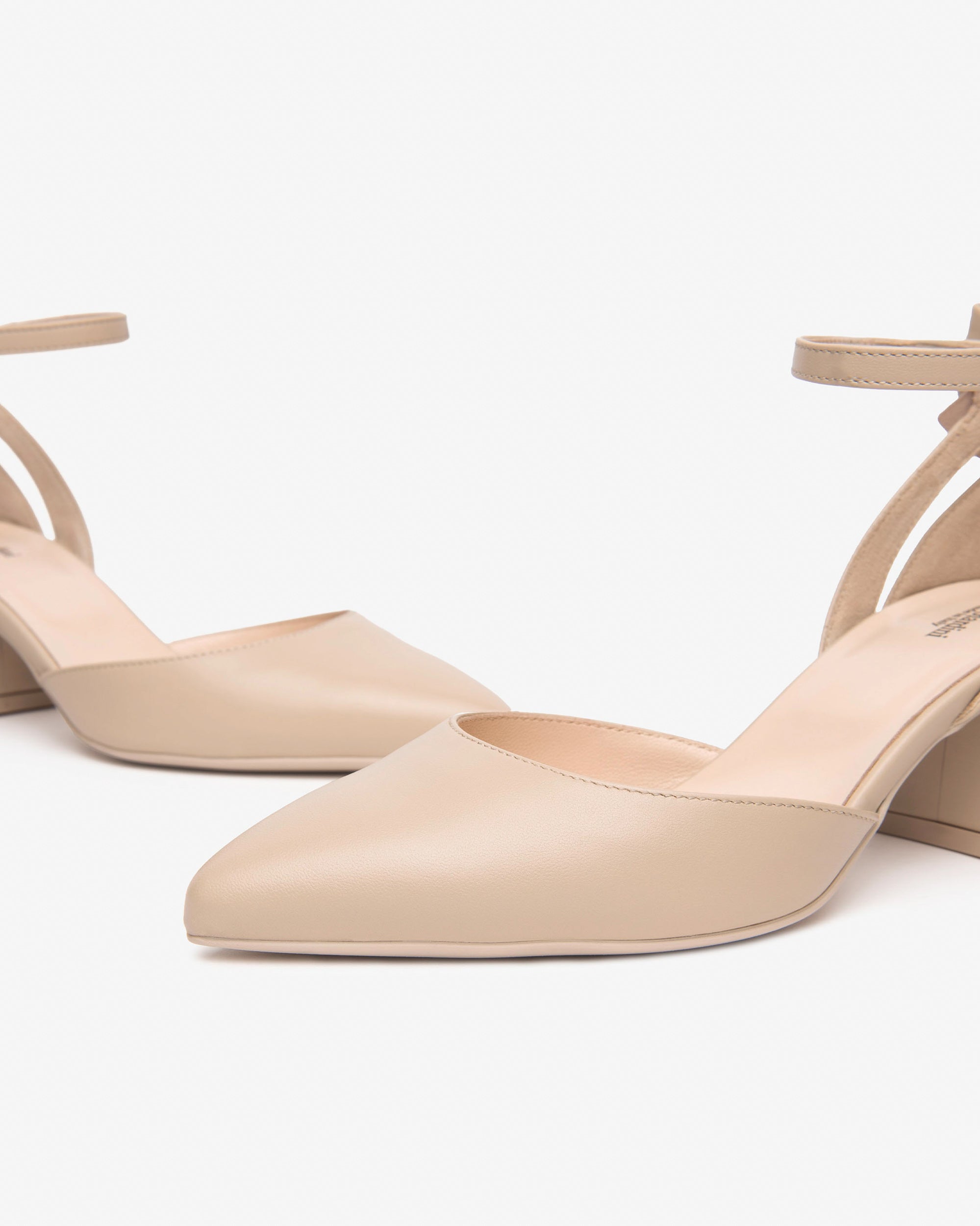 Women’s Leather Pumps