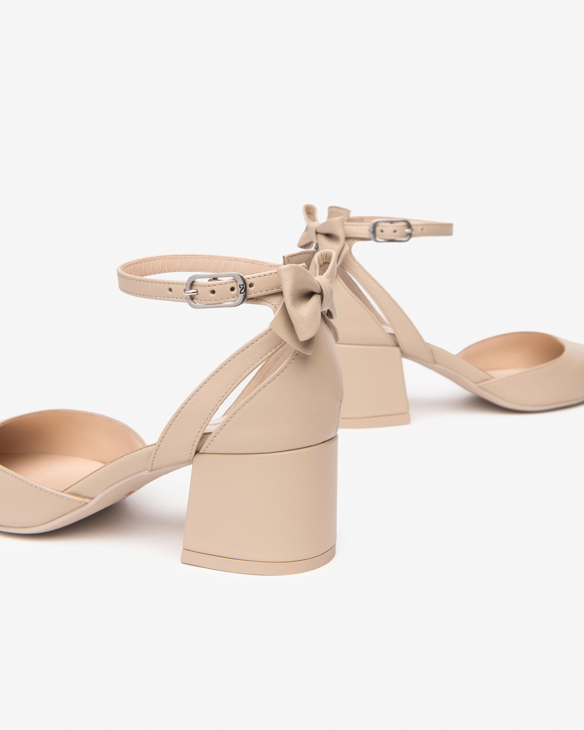 Women’s Leather Pumps