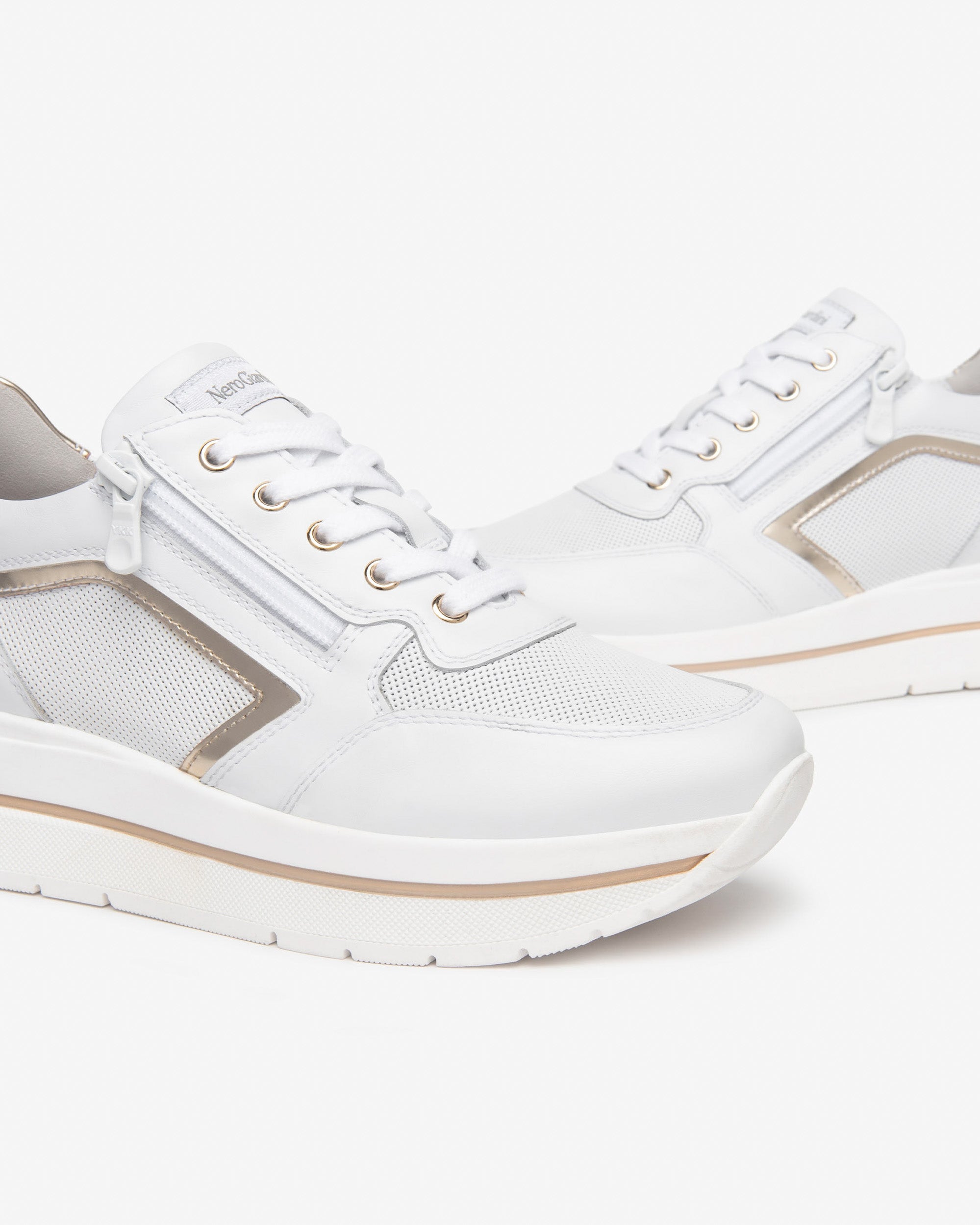 Sneakers Donna in Pelle e Materiale Tecnico