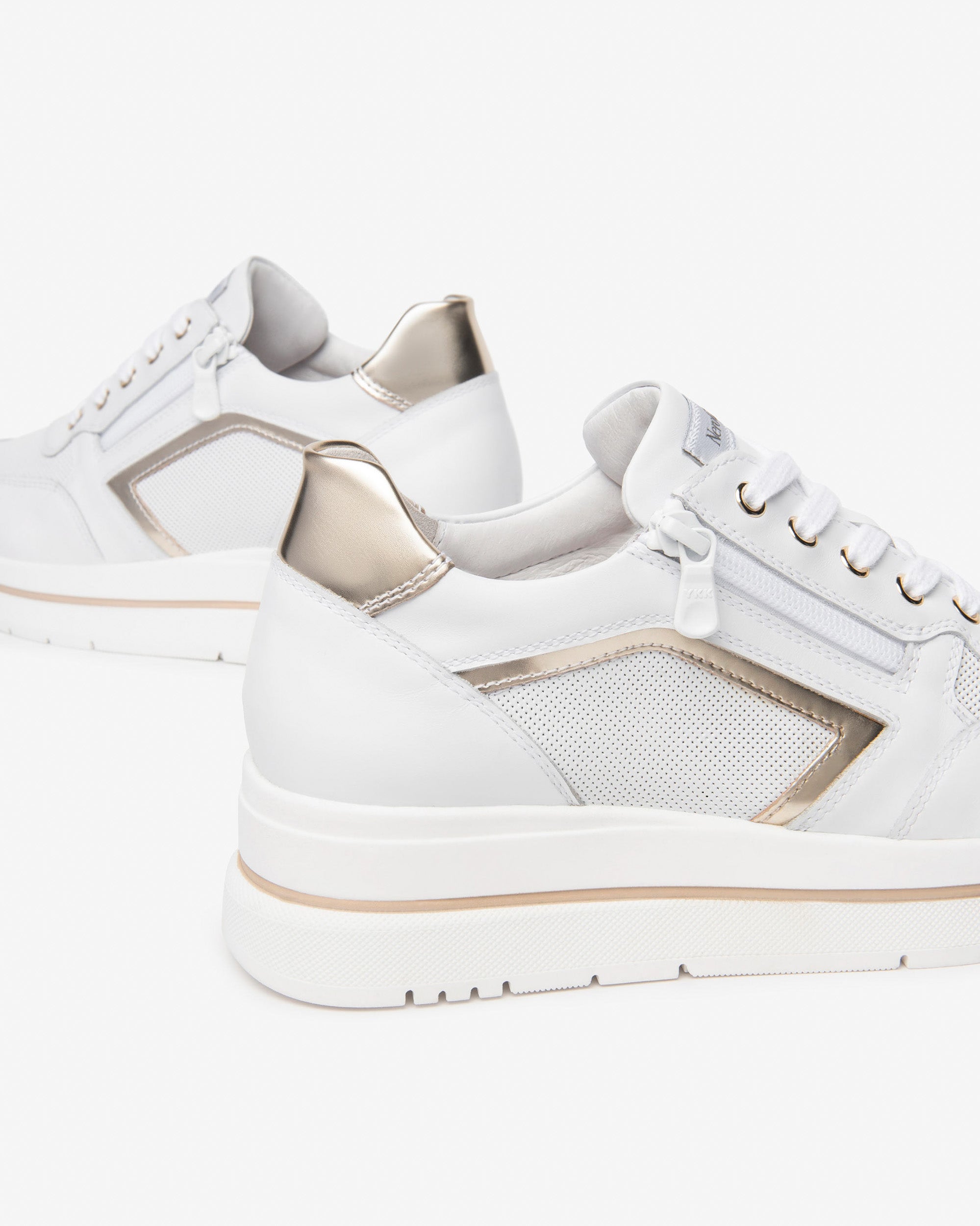 Sneakers Donna in Pelle e Materiale Tecnico