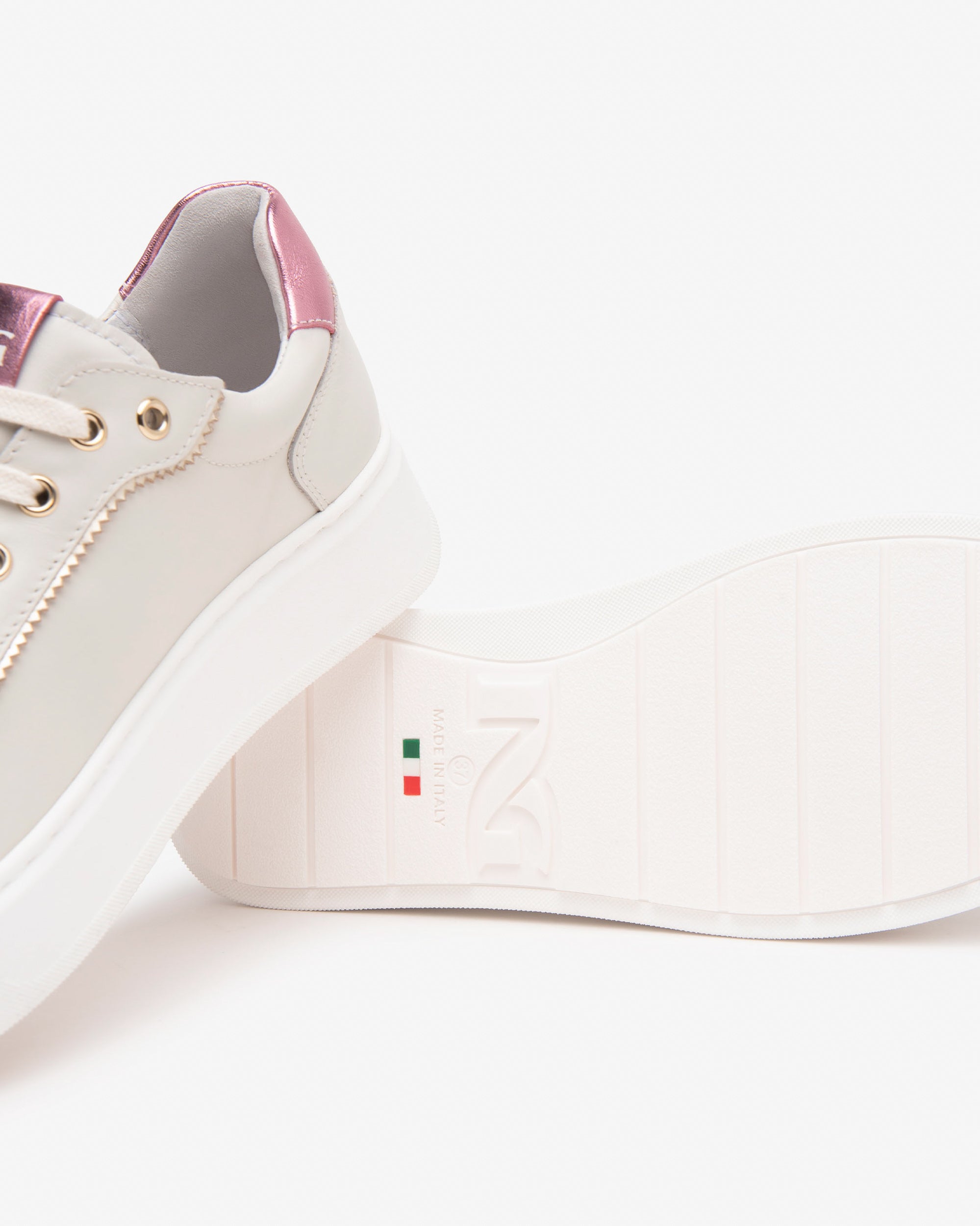 Sneakers Donna in Pelle e Materiale Tecnico