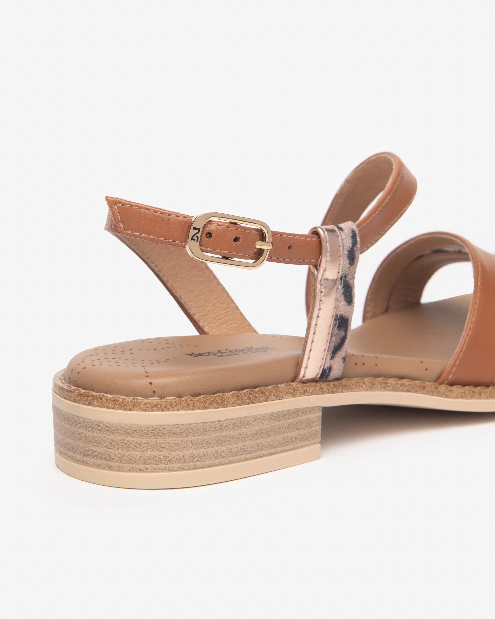 Sandali Donna in Pelle e Materiale Tecnico