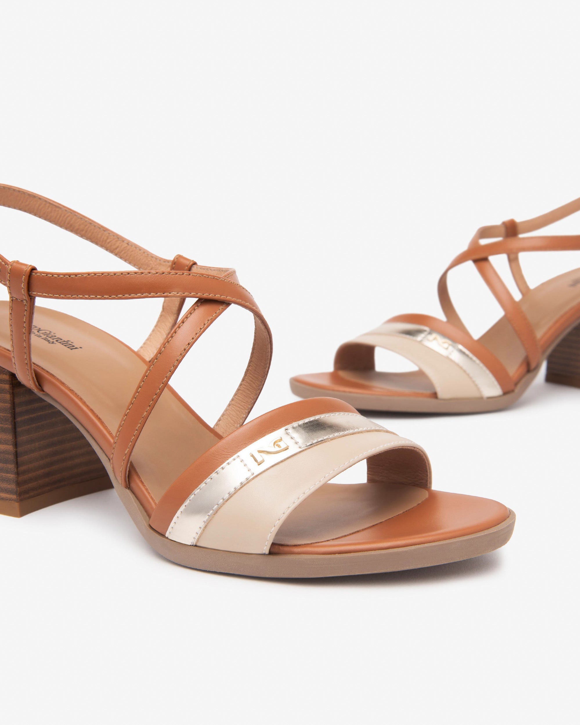 Sandali Donna in Pelle e Materiale Tecnico