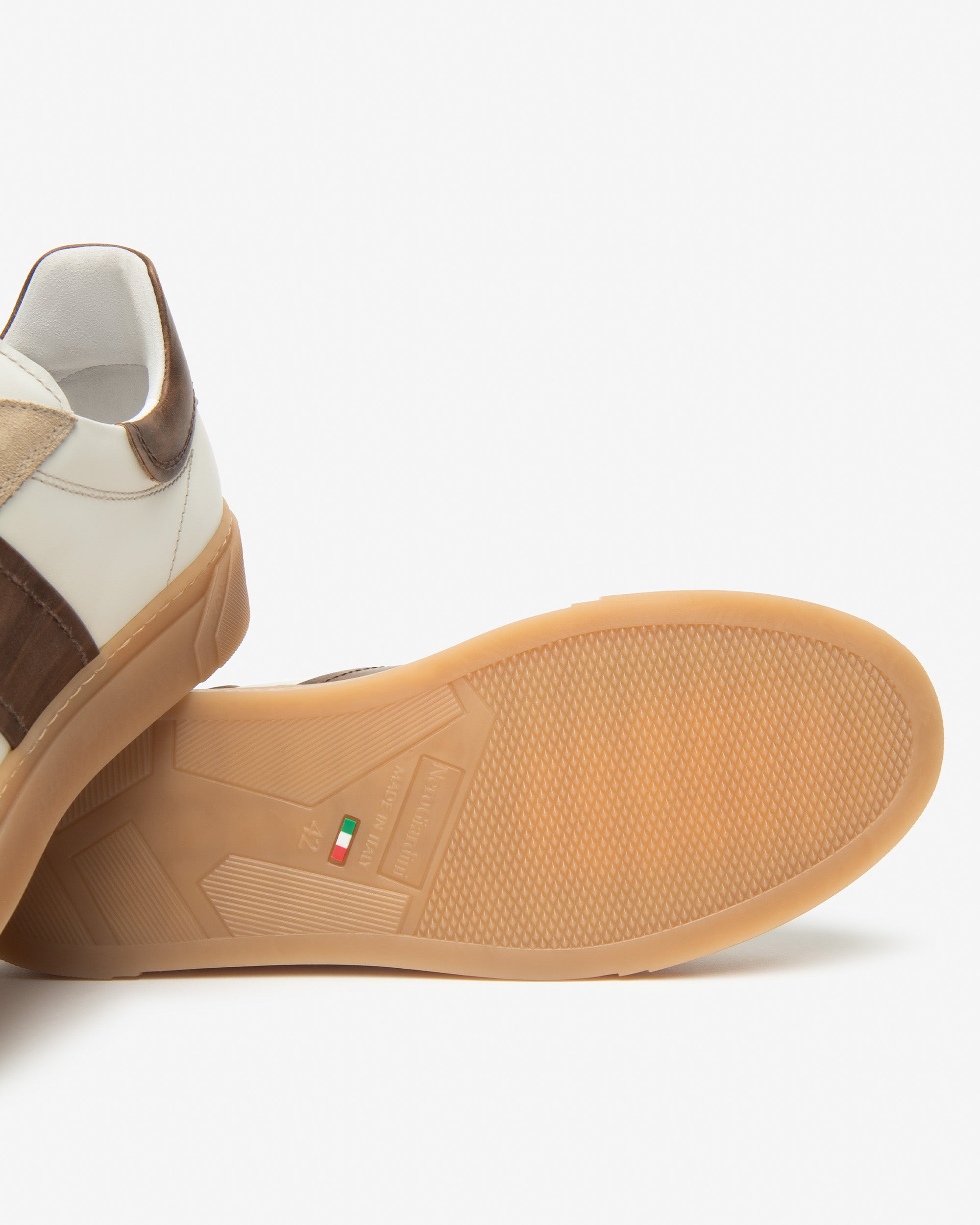 Sneakers Heren in Suède en Leder