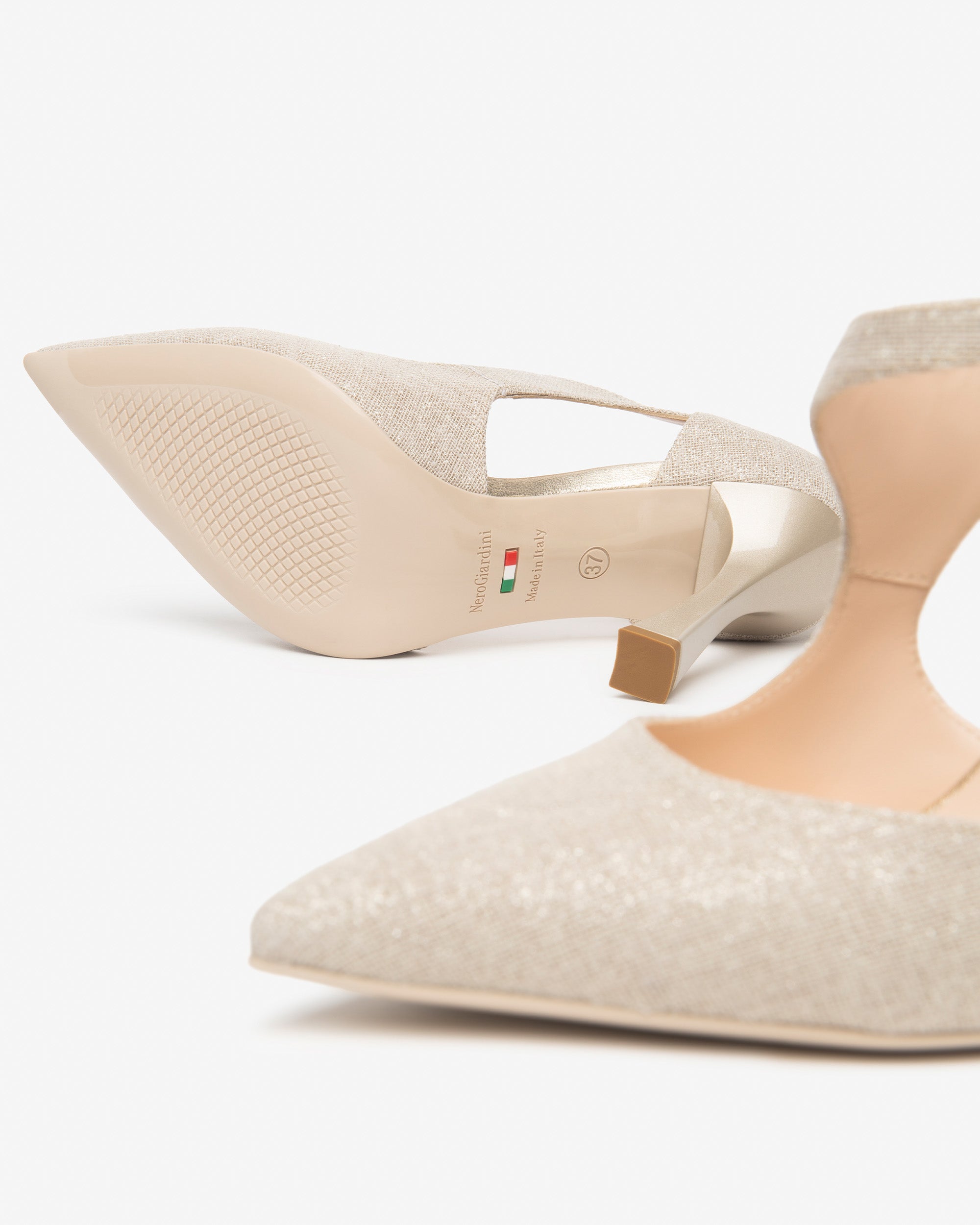 Women's Fabric Court Shoes